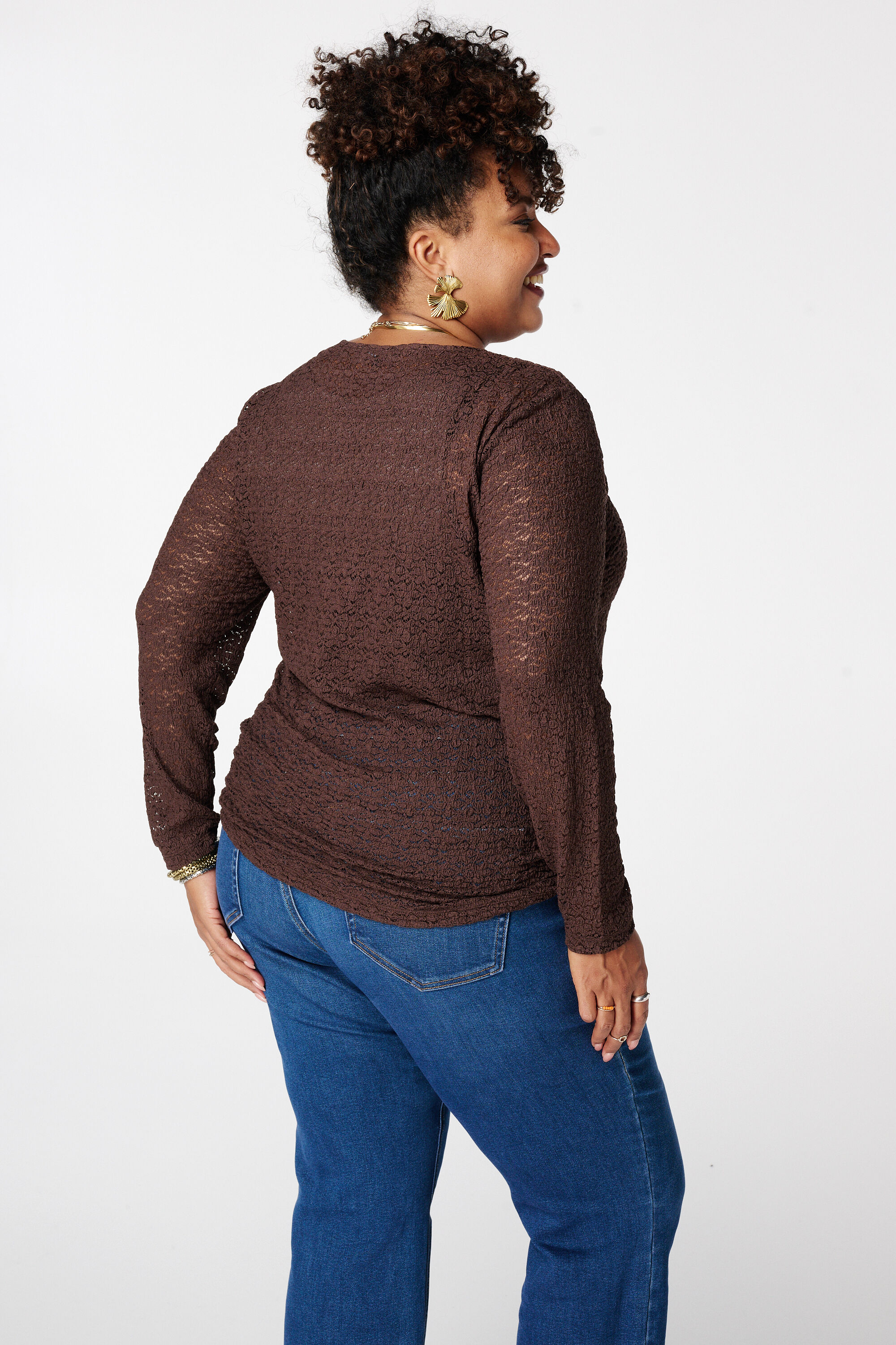 Spitzentop mit durchbrochenem Detail image number 3