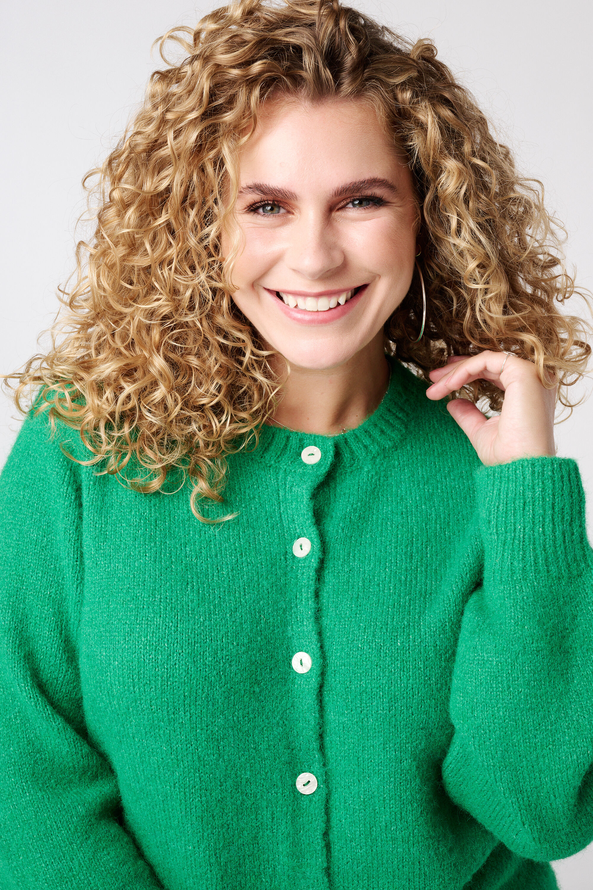 Feinstrick-Cardigan mit Knopfverschluss image number 4