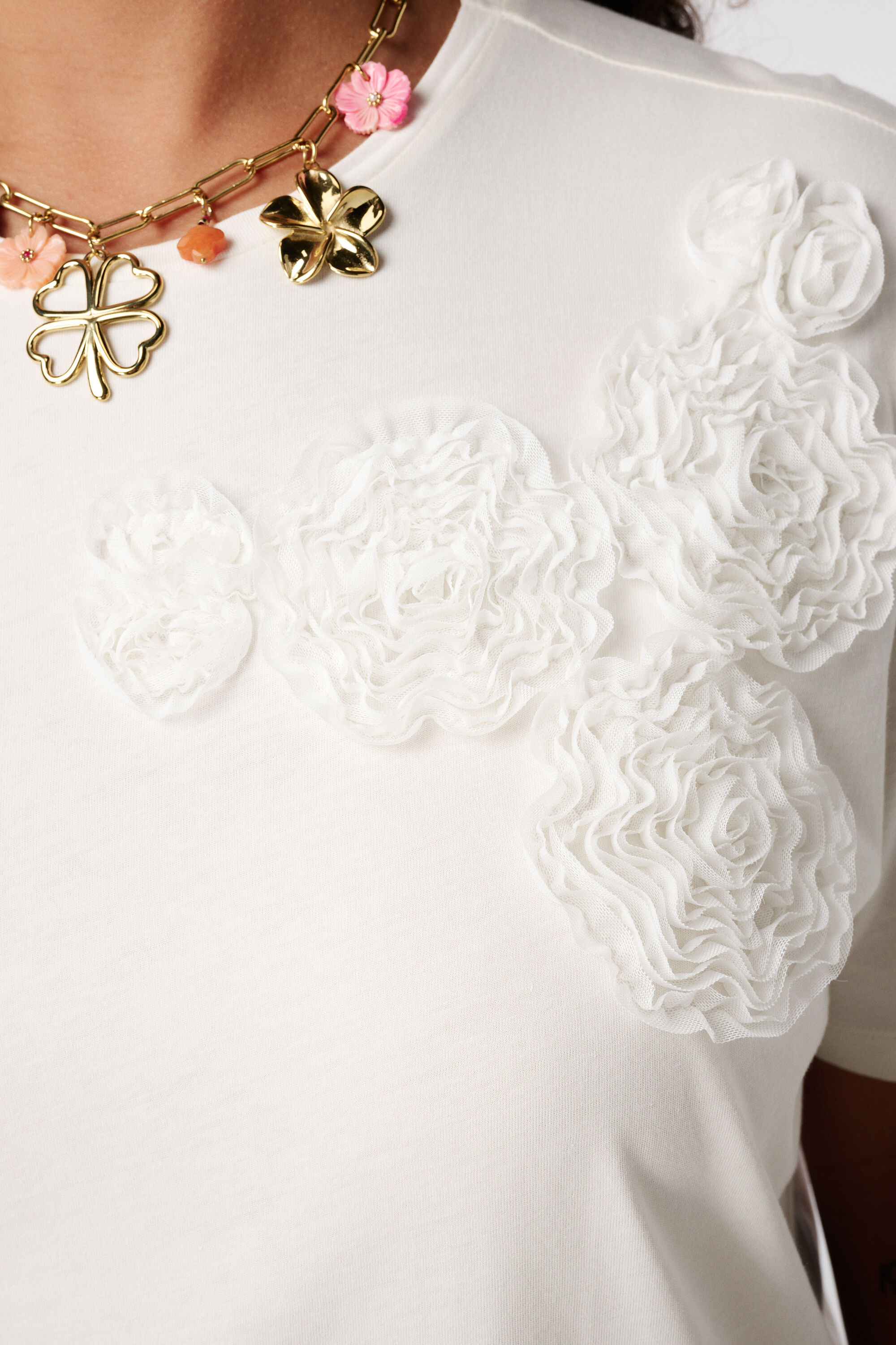 T-Shirt mit gesticktem Aufdruck image number 6