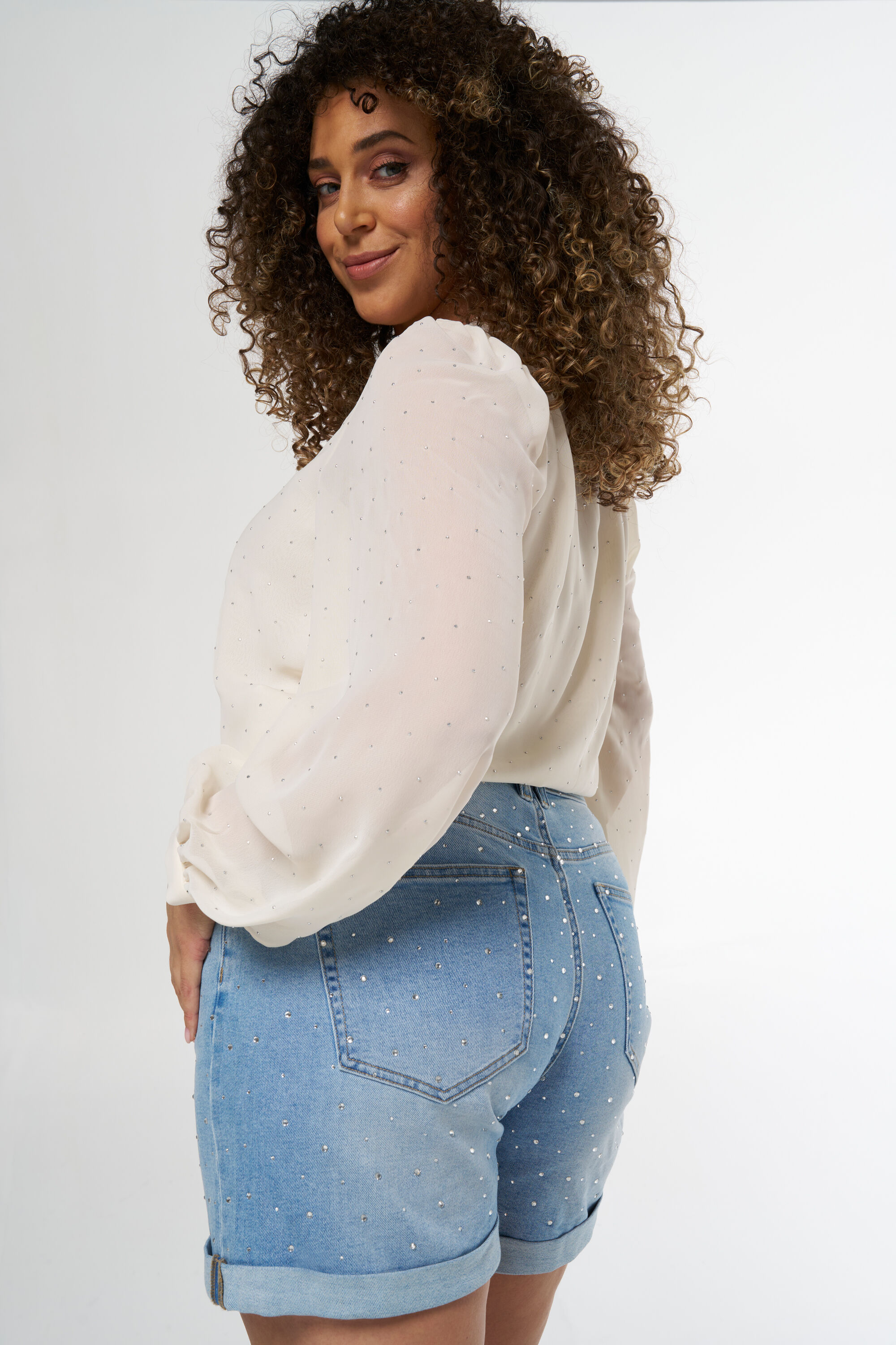 Kurz mit Steinen image number 4