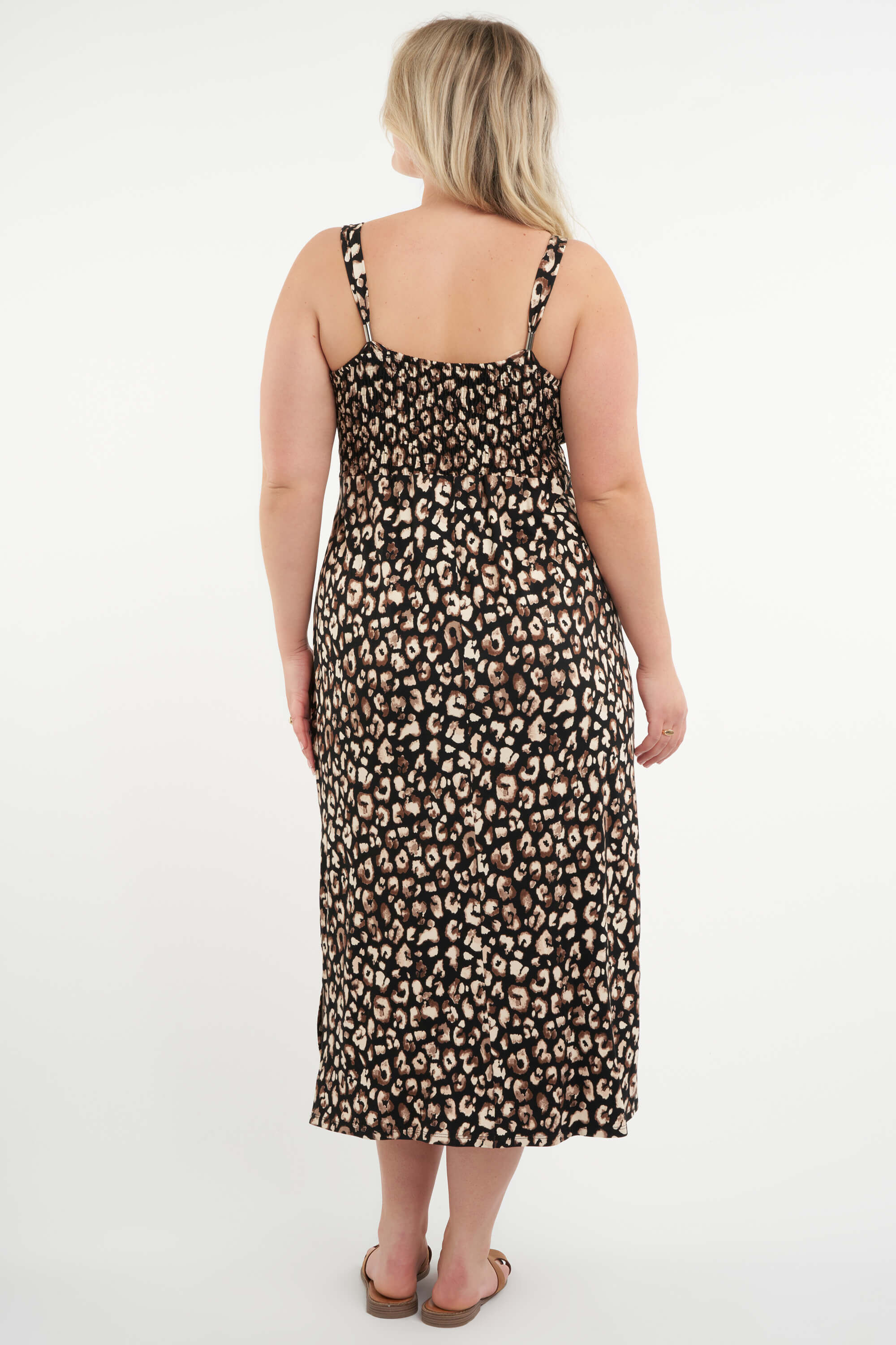 Kleid mit Smockdetail image number 4