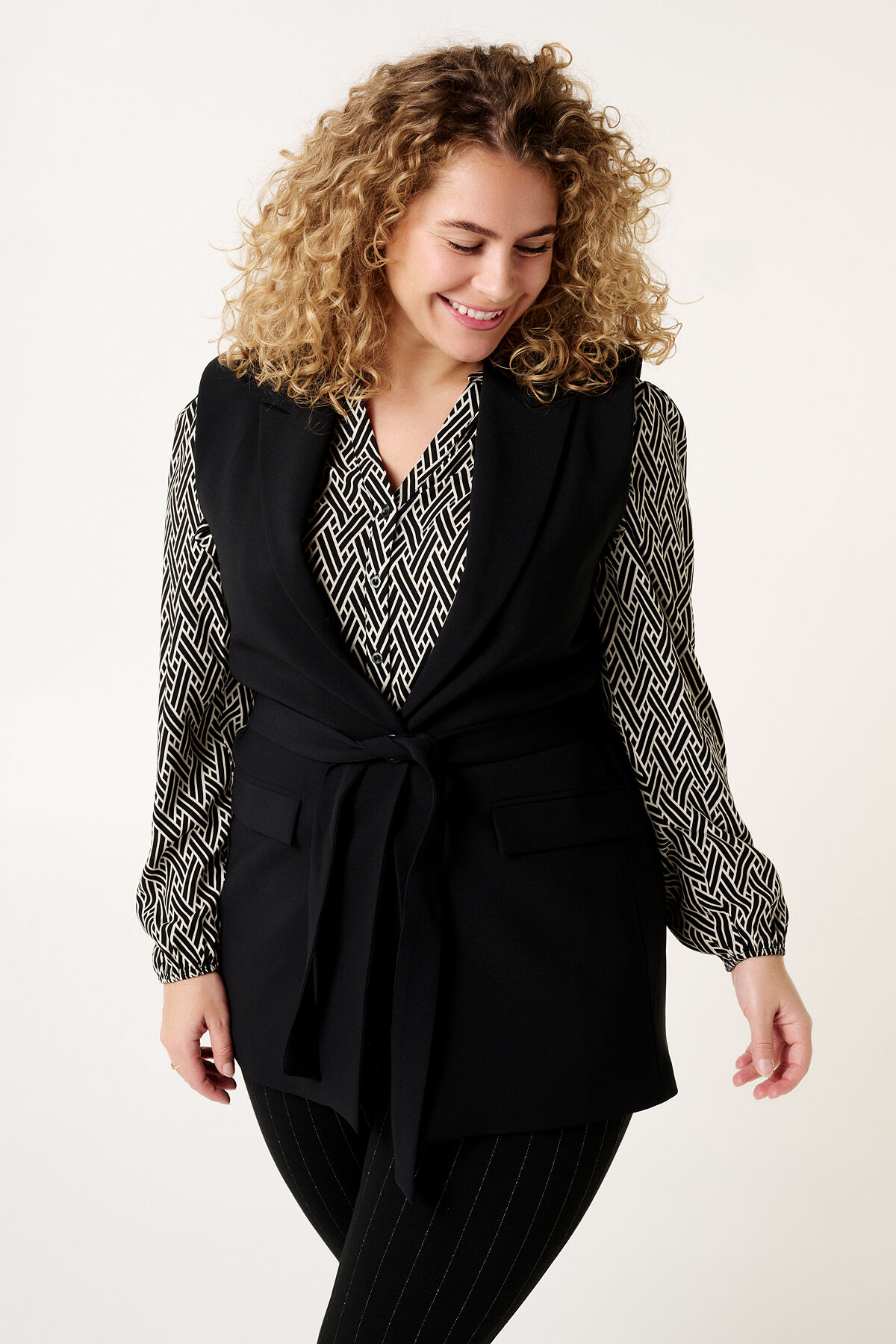 Weste mit dazu passendem G&uuml;rtel image number 6