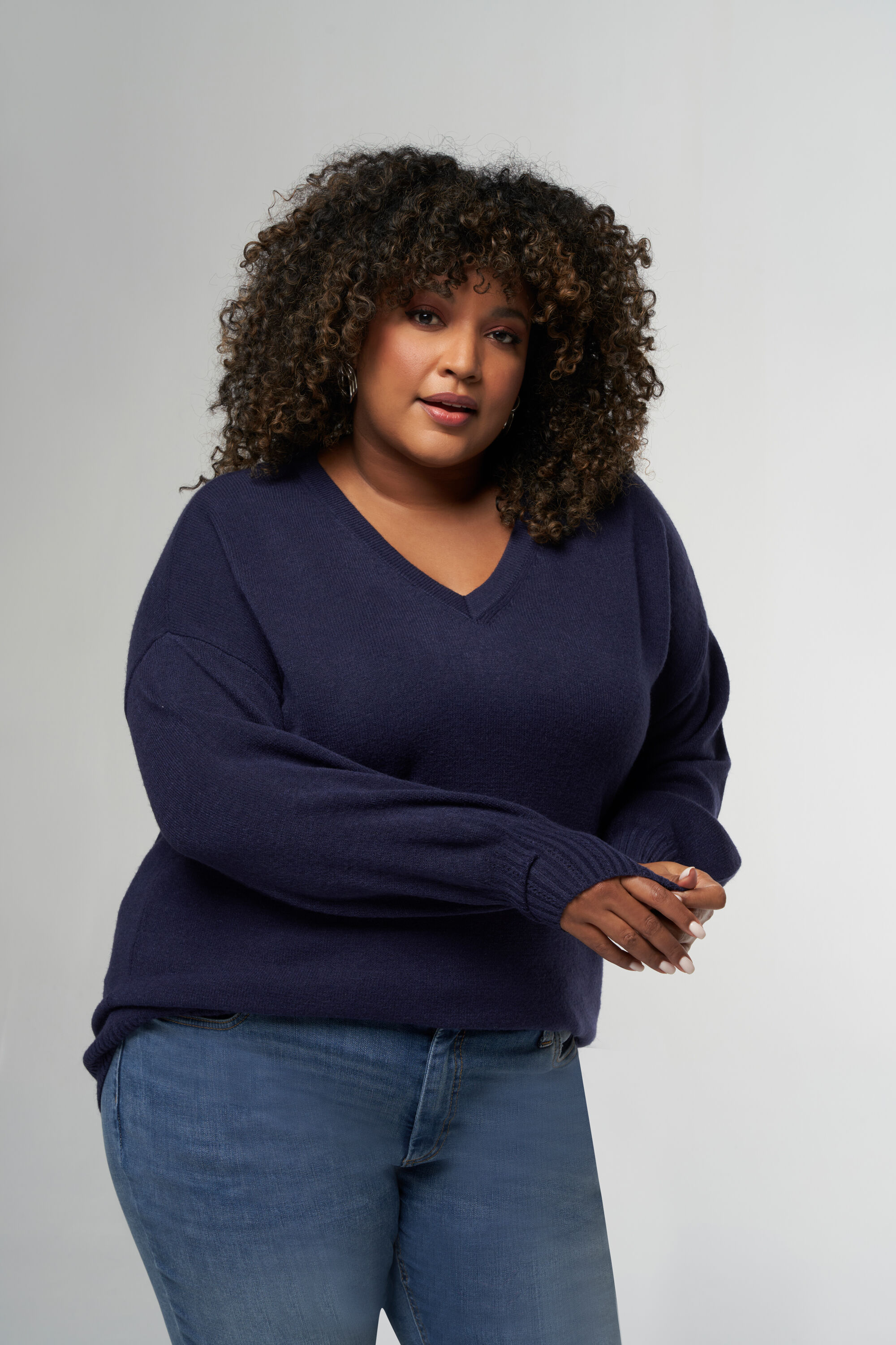 Feinstrick-Pullover mit V-Ausschnitt  image number 0