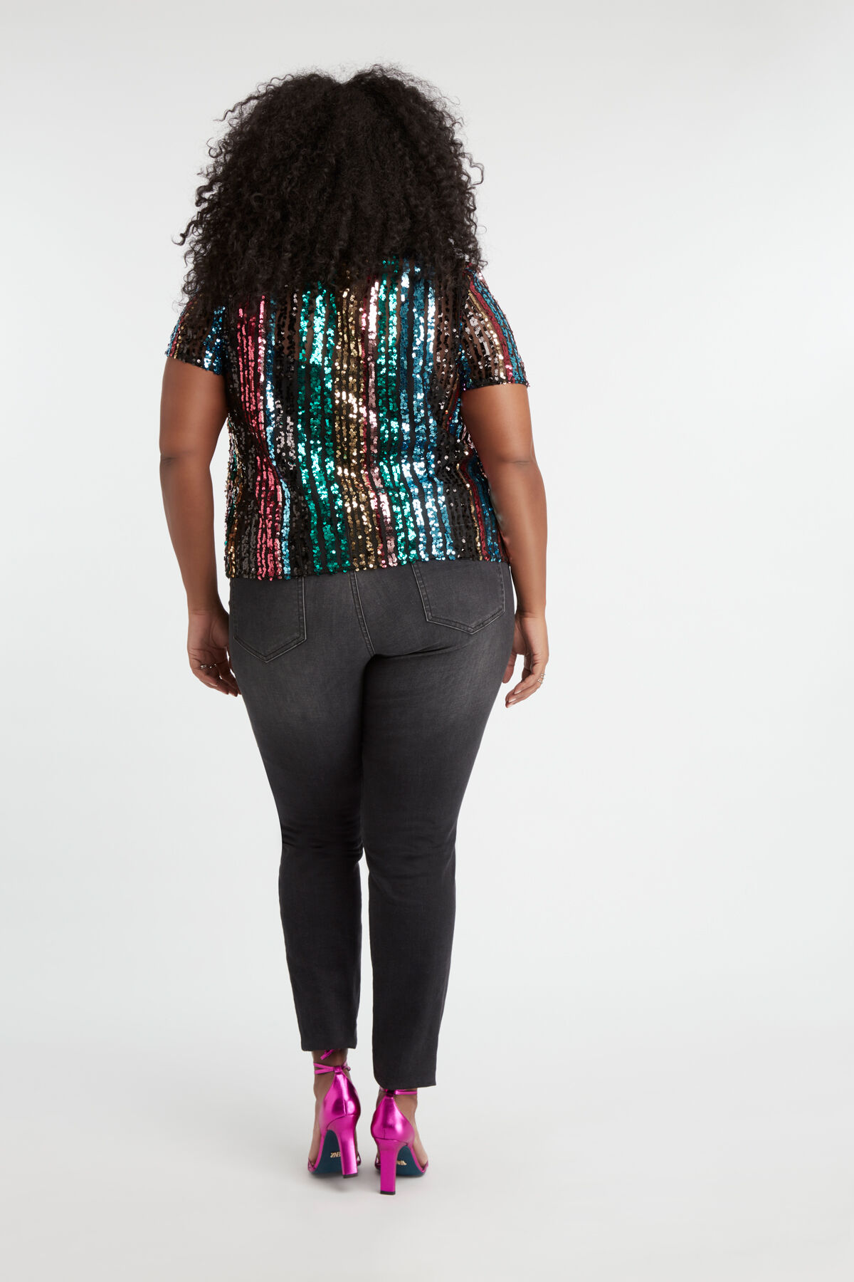 Pailletten-Top im Cropped-Style image number 5