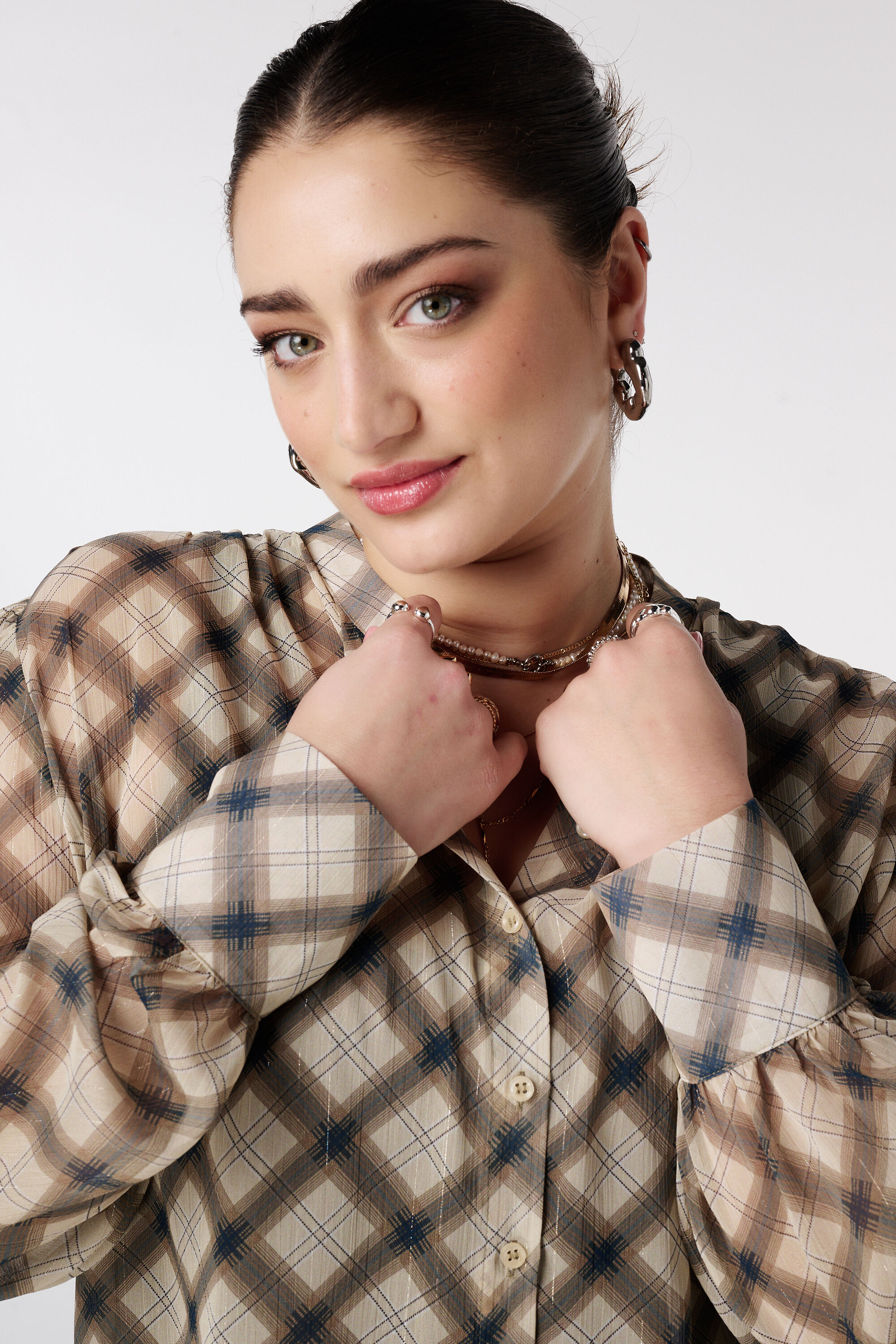 Karierte Bluse mit Ballon&auml;rmeln image number 4