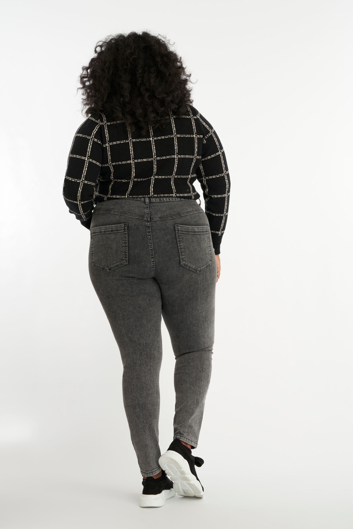 Skinny-Leg-Jeans CHERRY mit hohem Bund image number 5