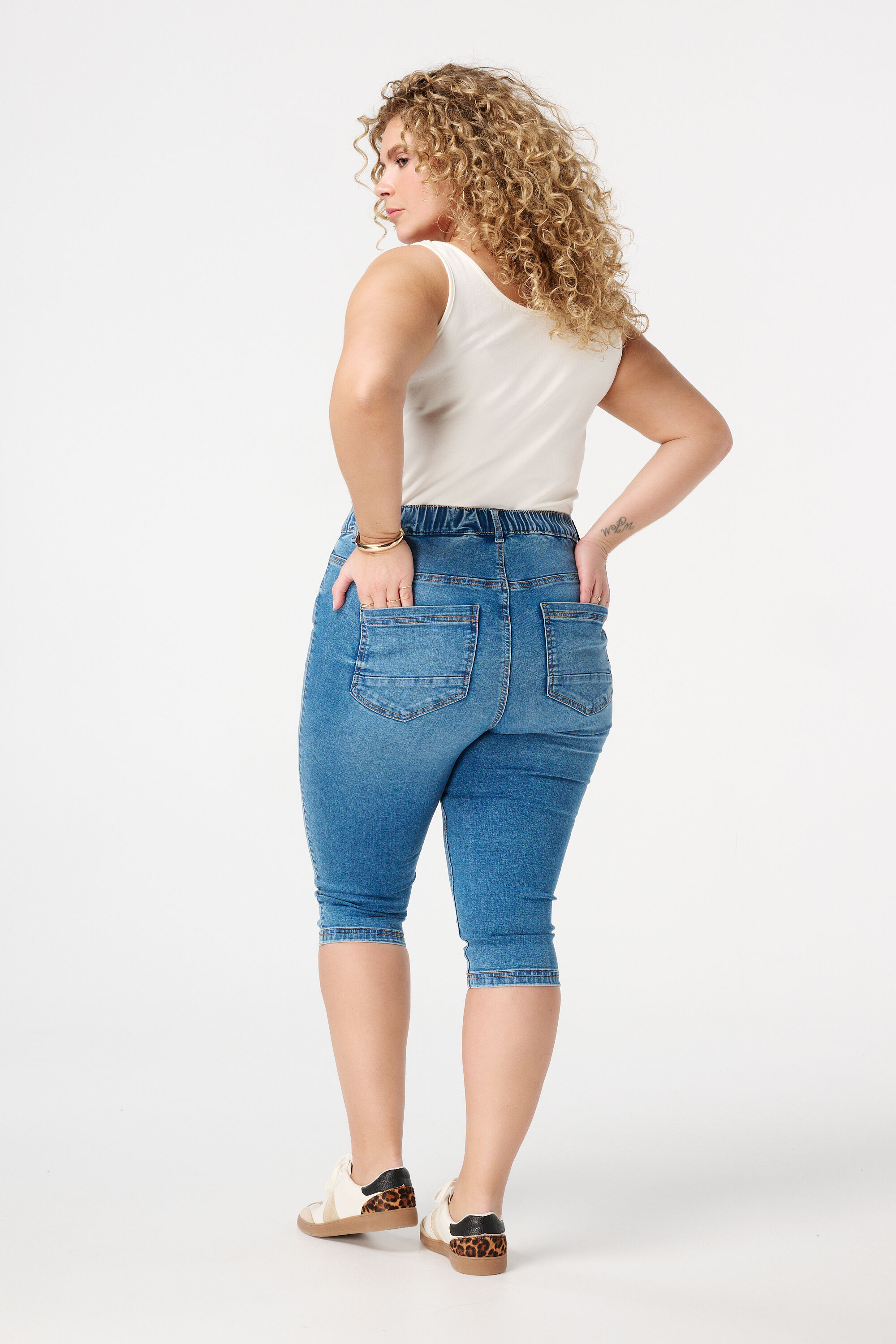 Capri-Treggings  image number 3