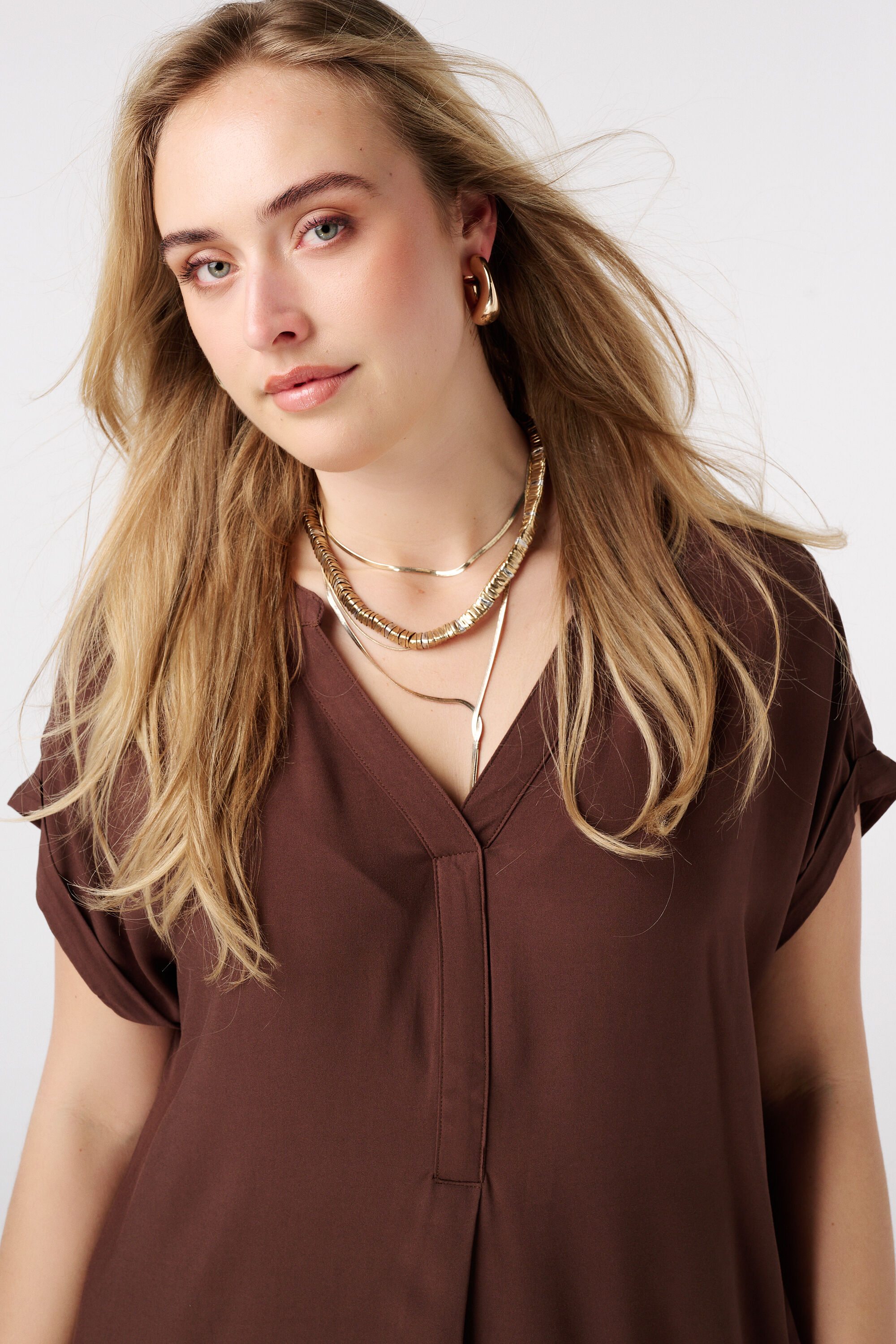 Kleid mit V Ausschnitt image number 4