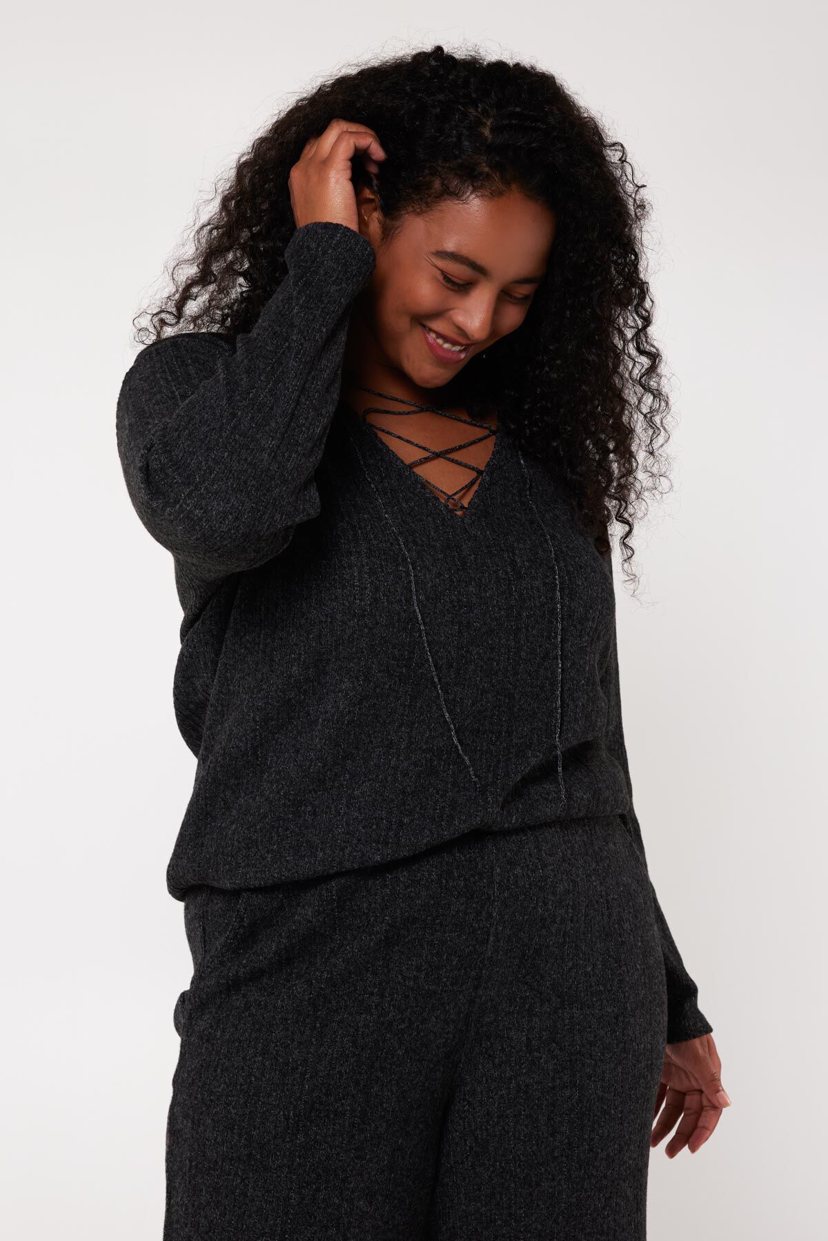 Gerade geschnittenes Top mit V-Ausschnitt  image number 5