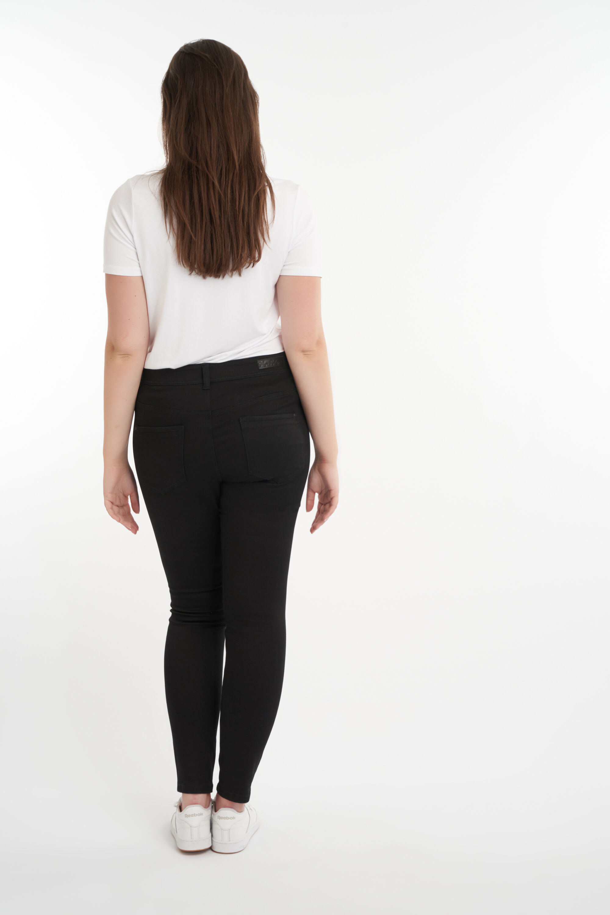 Skinny-Leg Jeans SHAPES image number 4