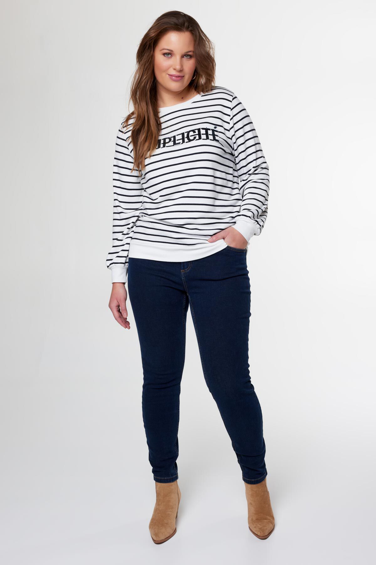 Pullover mit Text-Print &bdquo;Simplicit&eacute;&ldquo; image number 0