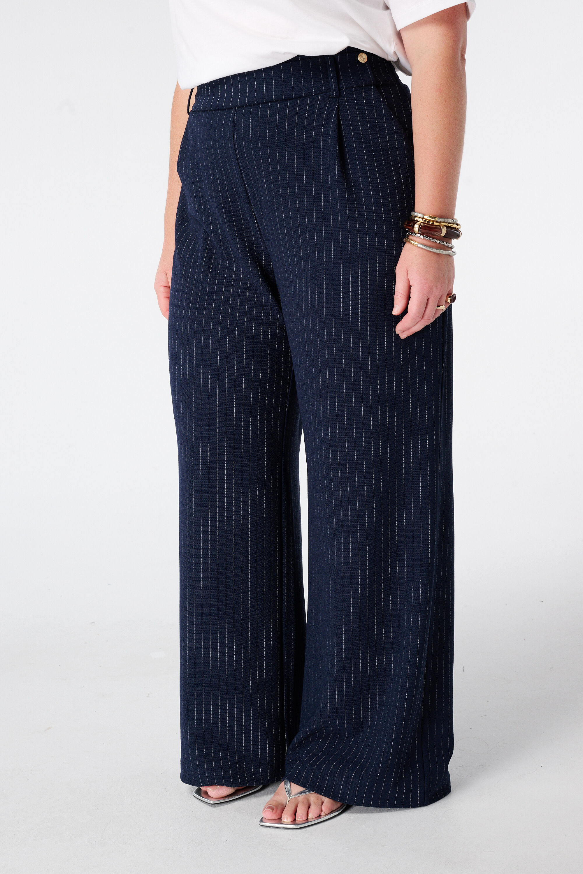 Wide Leg Hose mit Nadelstreifen image number 5