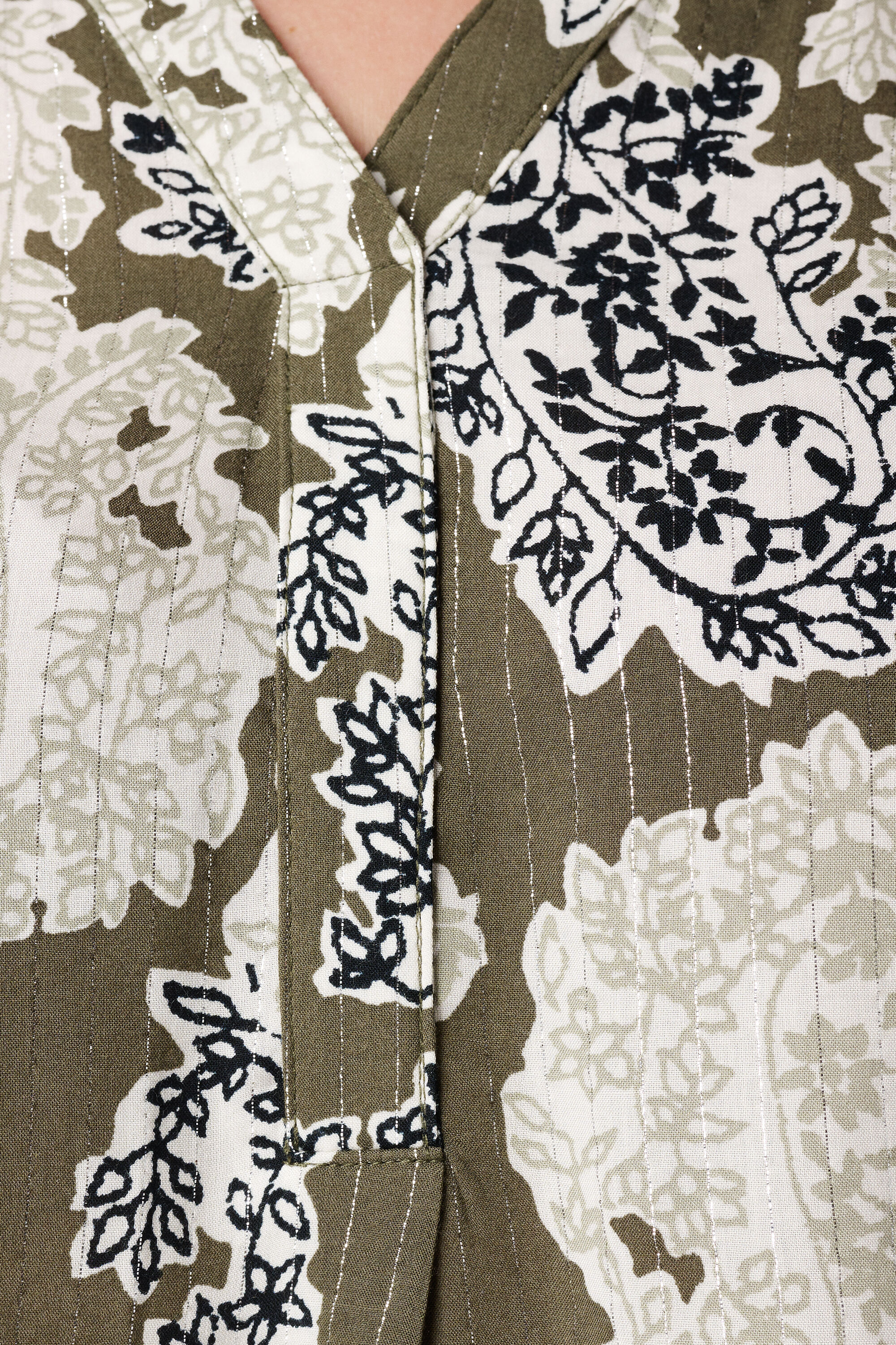 Bluse mit Print image number 6