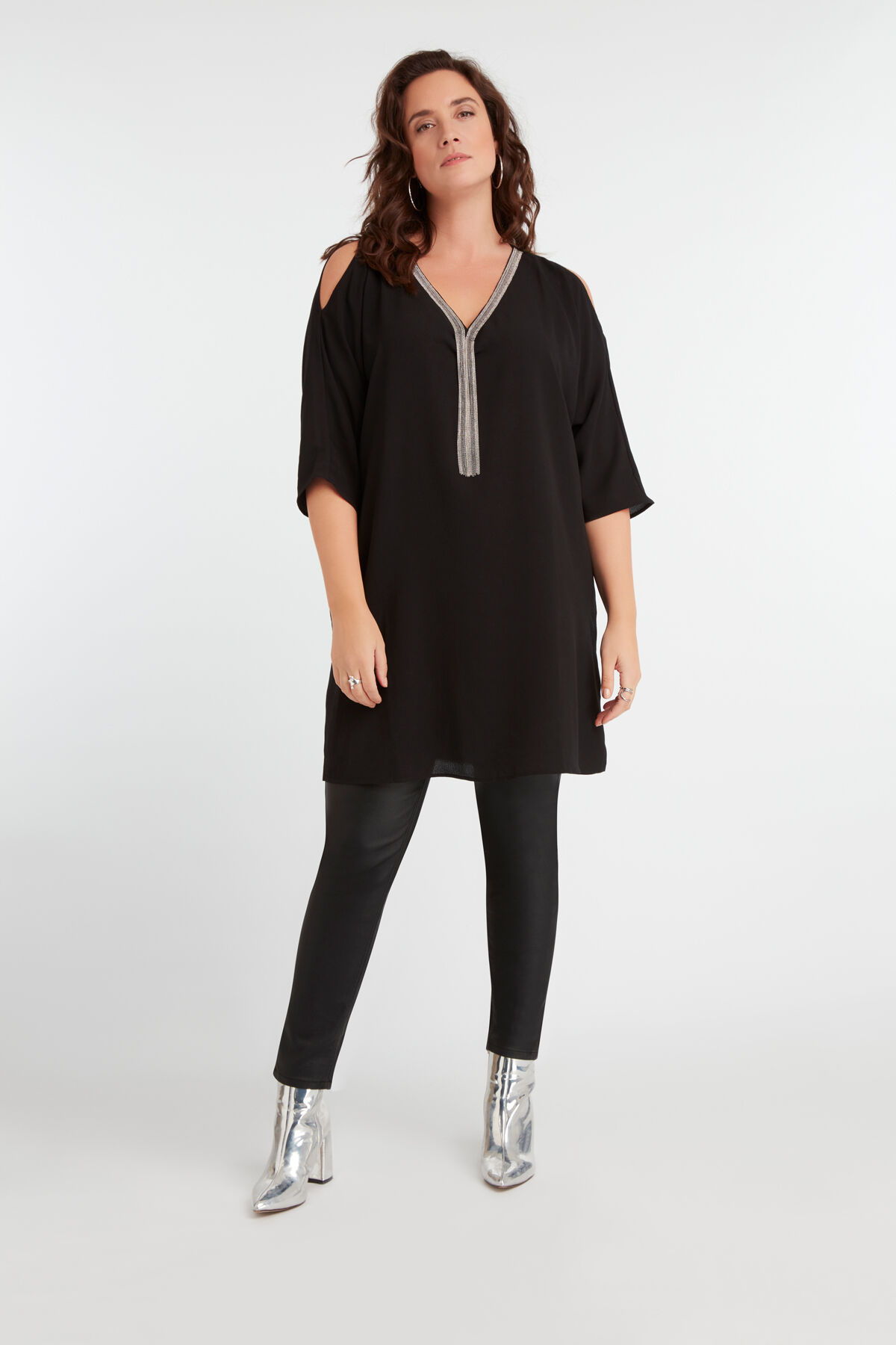 Bluse mit offenen Schultern image number 4