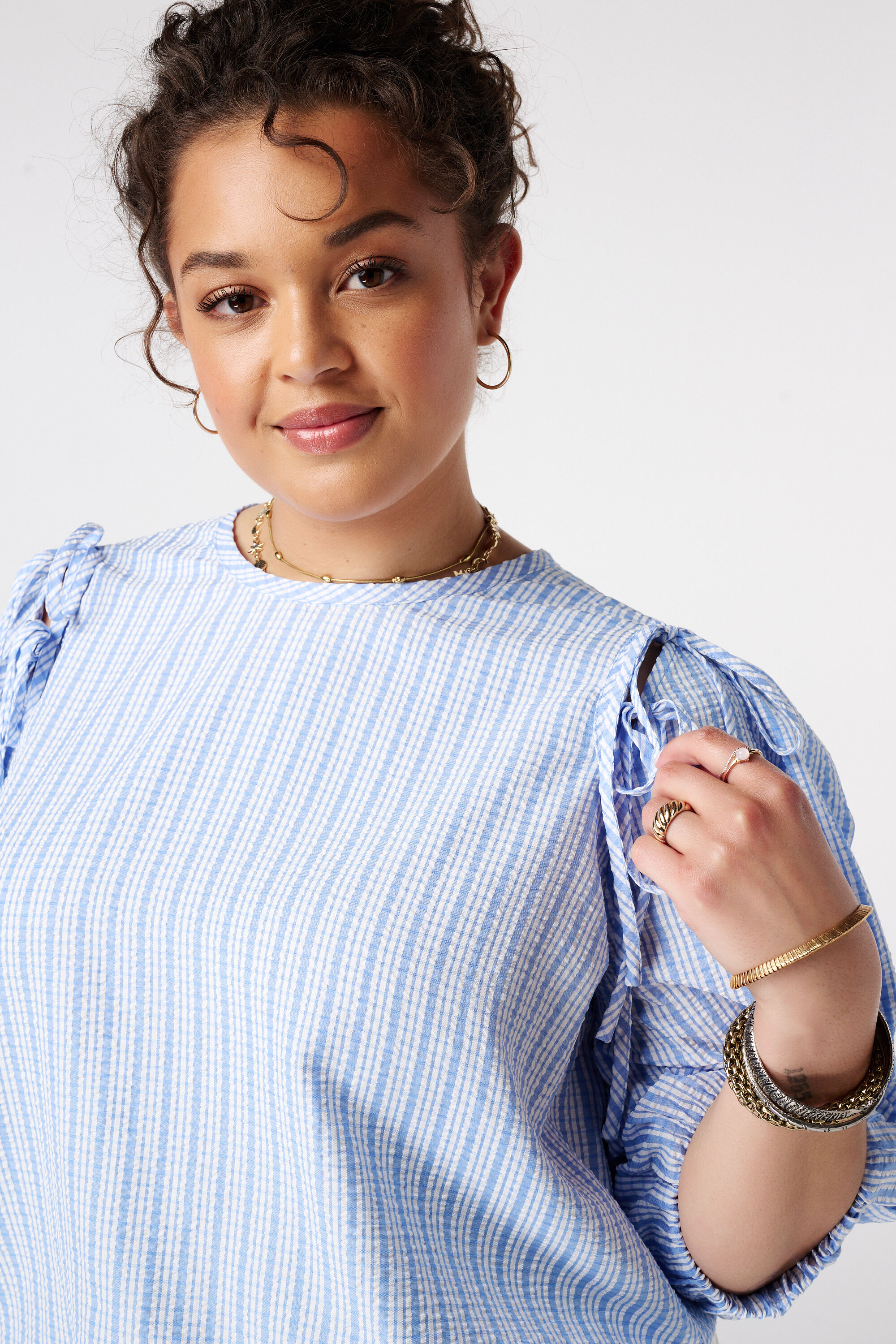 Karierte Bluse mit Puff&auml;rmeln image number 4