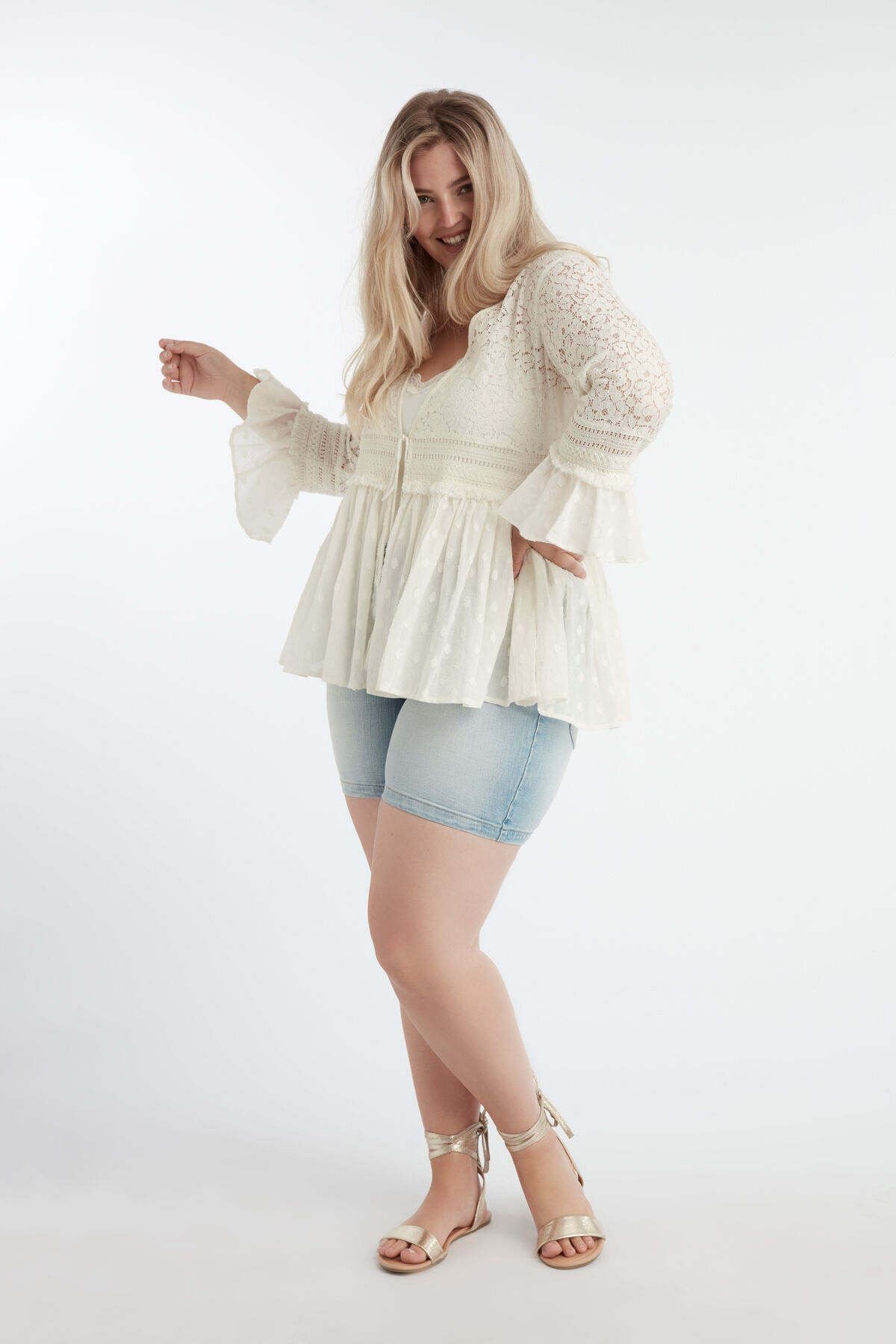 Bluse mit Spitzen&auml;rmeln image number 5