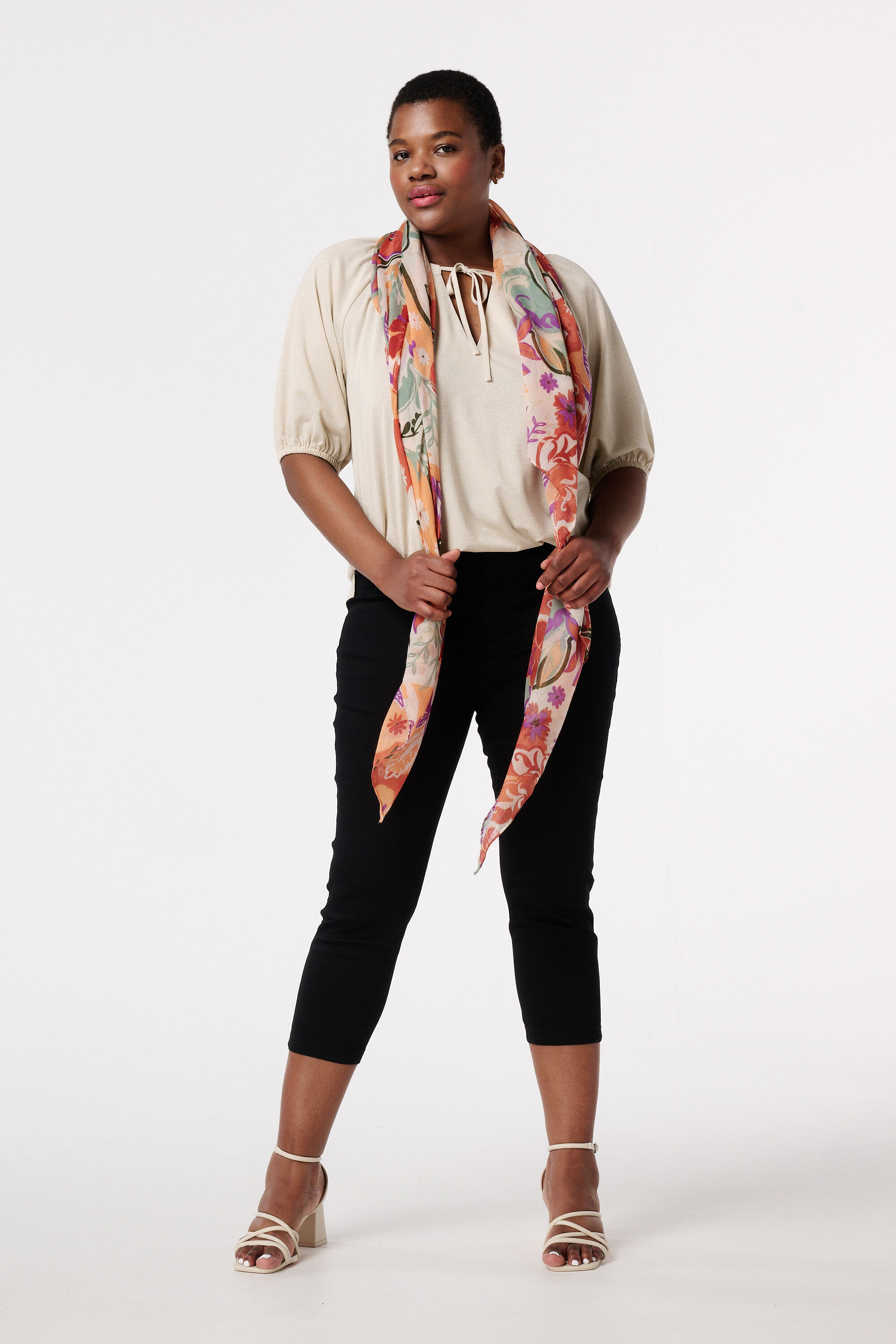 Oberteil mit Glitzerdetail image number 4