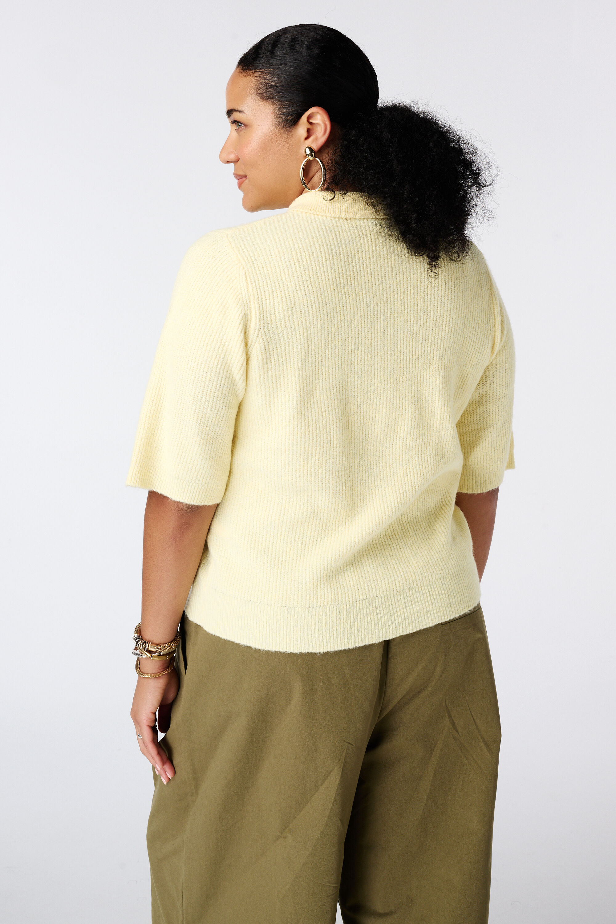 Pullover mit Kragen image number 3