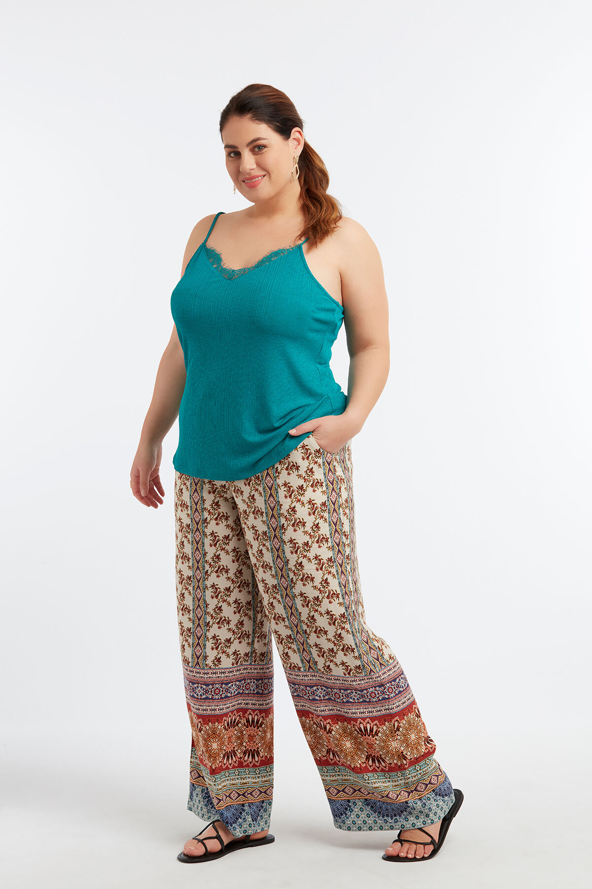 &Auml;rmelloses Top mit Spitze image number 3