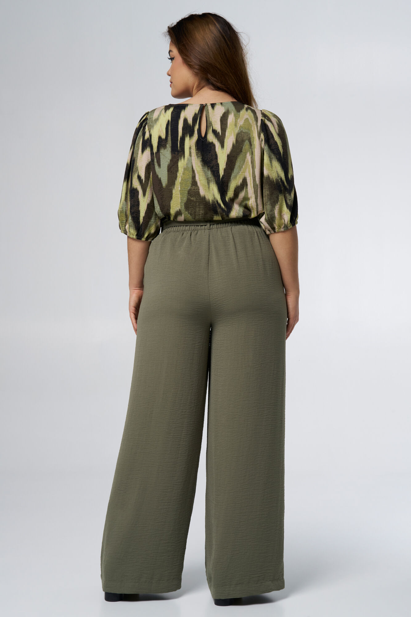 Hose mit weitem Bein und G&uuml;rtel image number 3