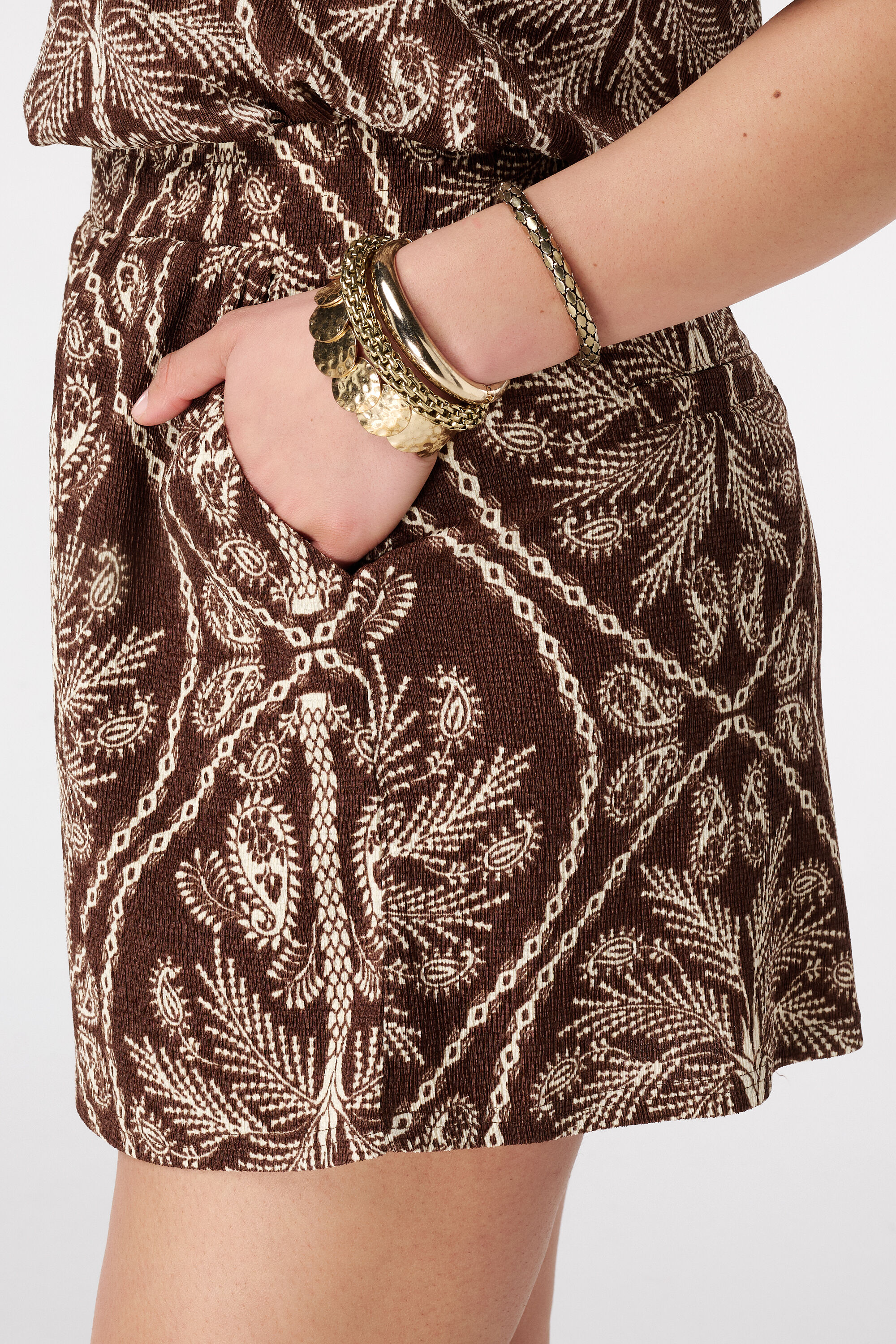 Short mit elastischem Bund image number 4