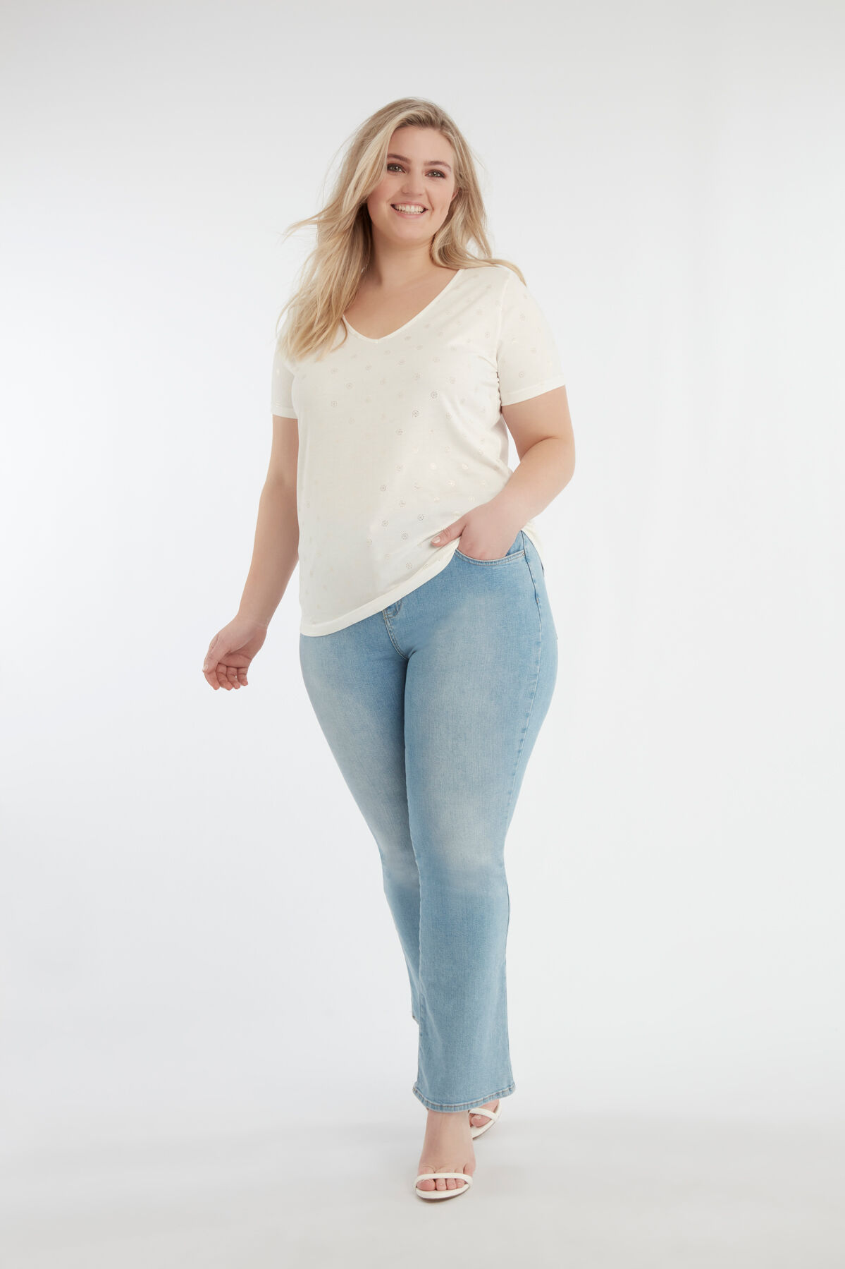 T-Shirt in &Eacute;cru mit Folien-Print image number 5