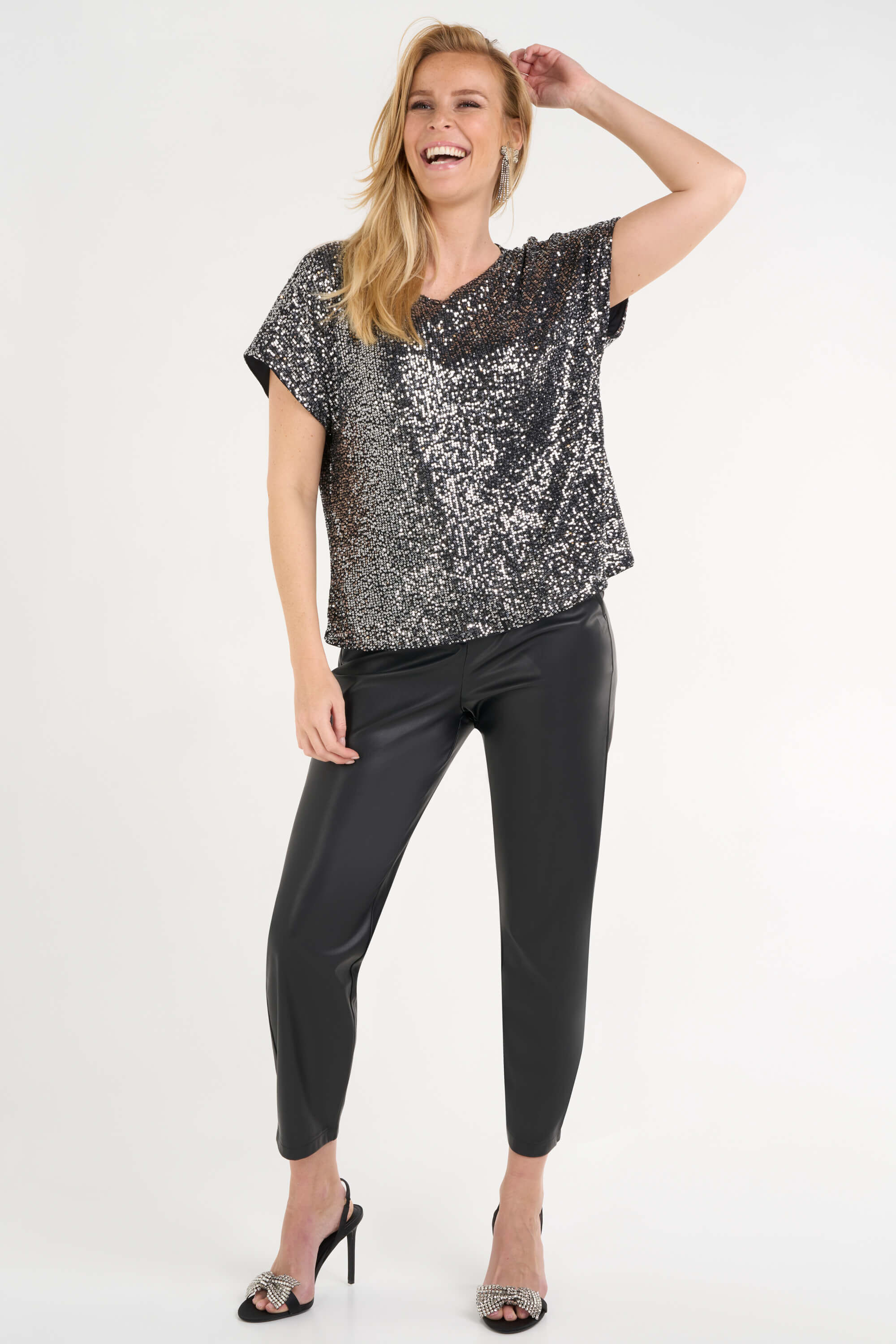 Top mit Pailletten  image number 5