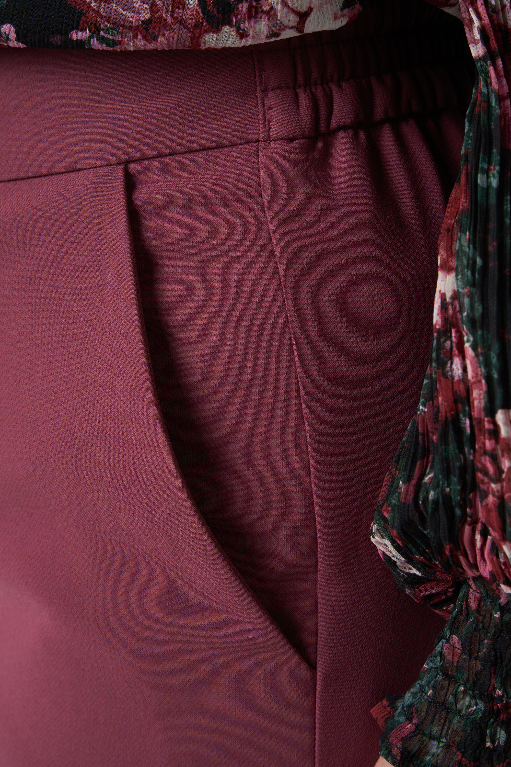 Gerade geschnittene Hose image number 5