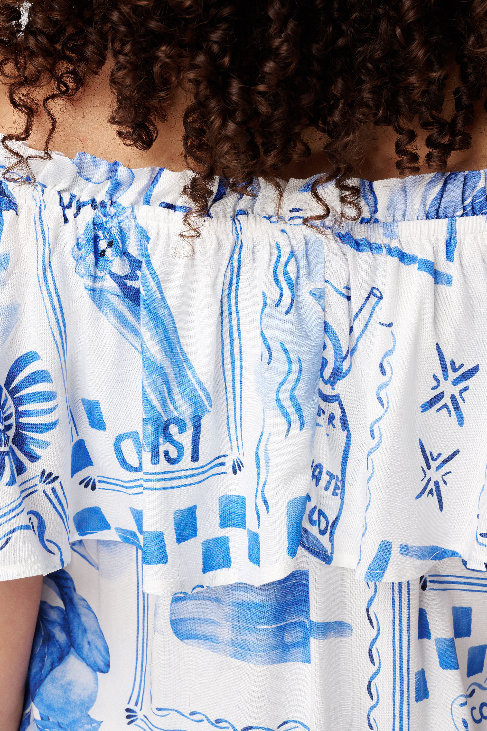 Off Shoulder Bluse image number 6
