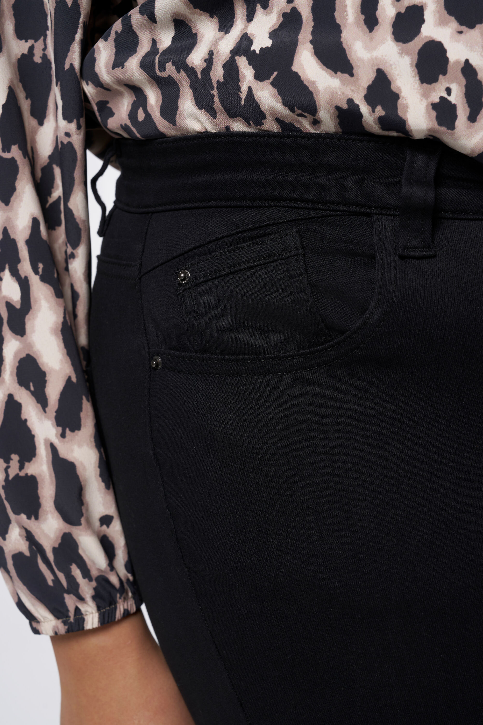 Slim-Leg-Jeans IRIS image number 4