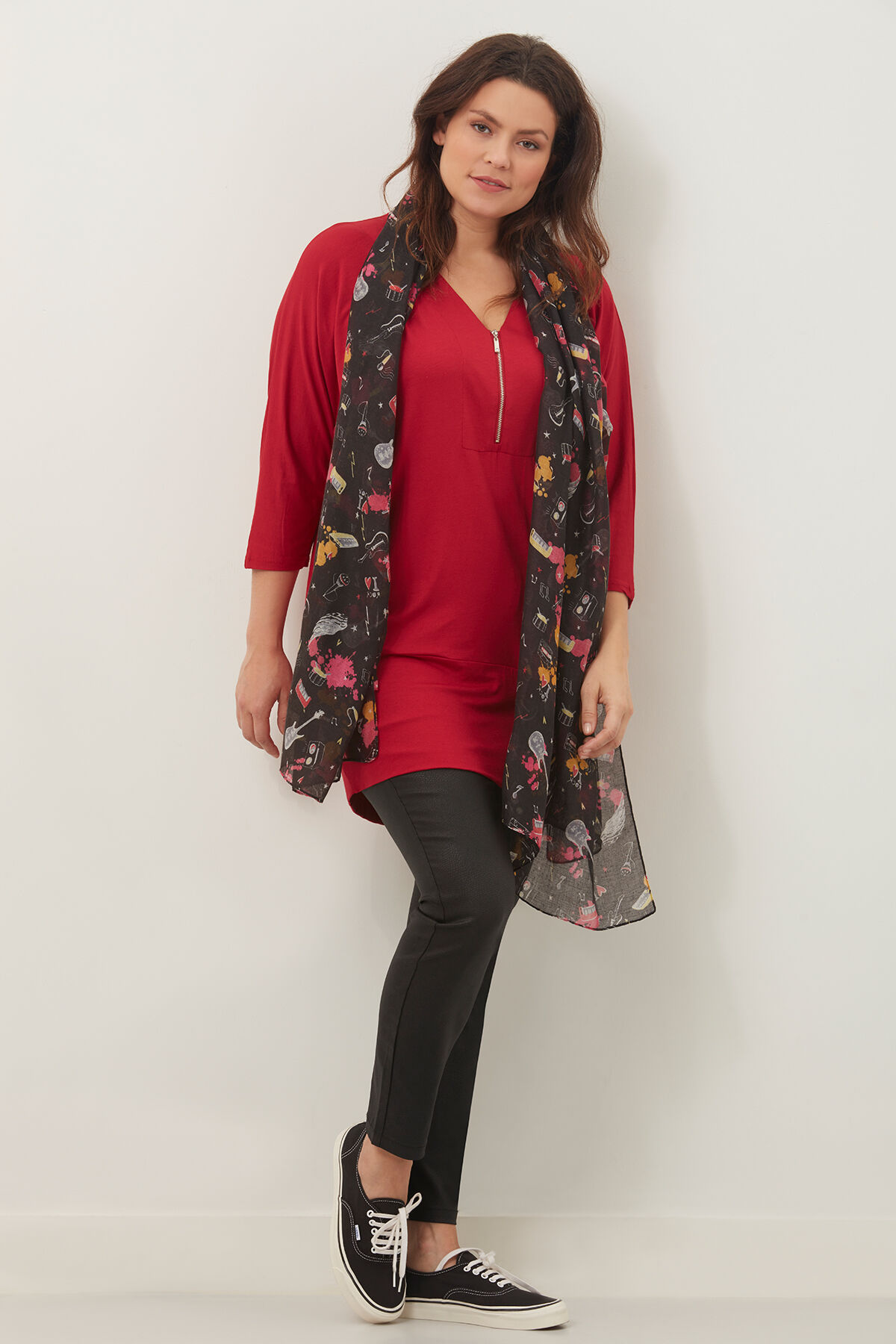 Schal mit rockigem Muster image number 3