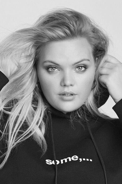 Hoodie mit Text-Print image number 3