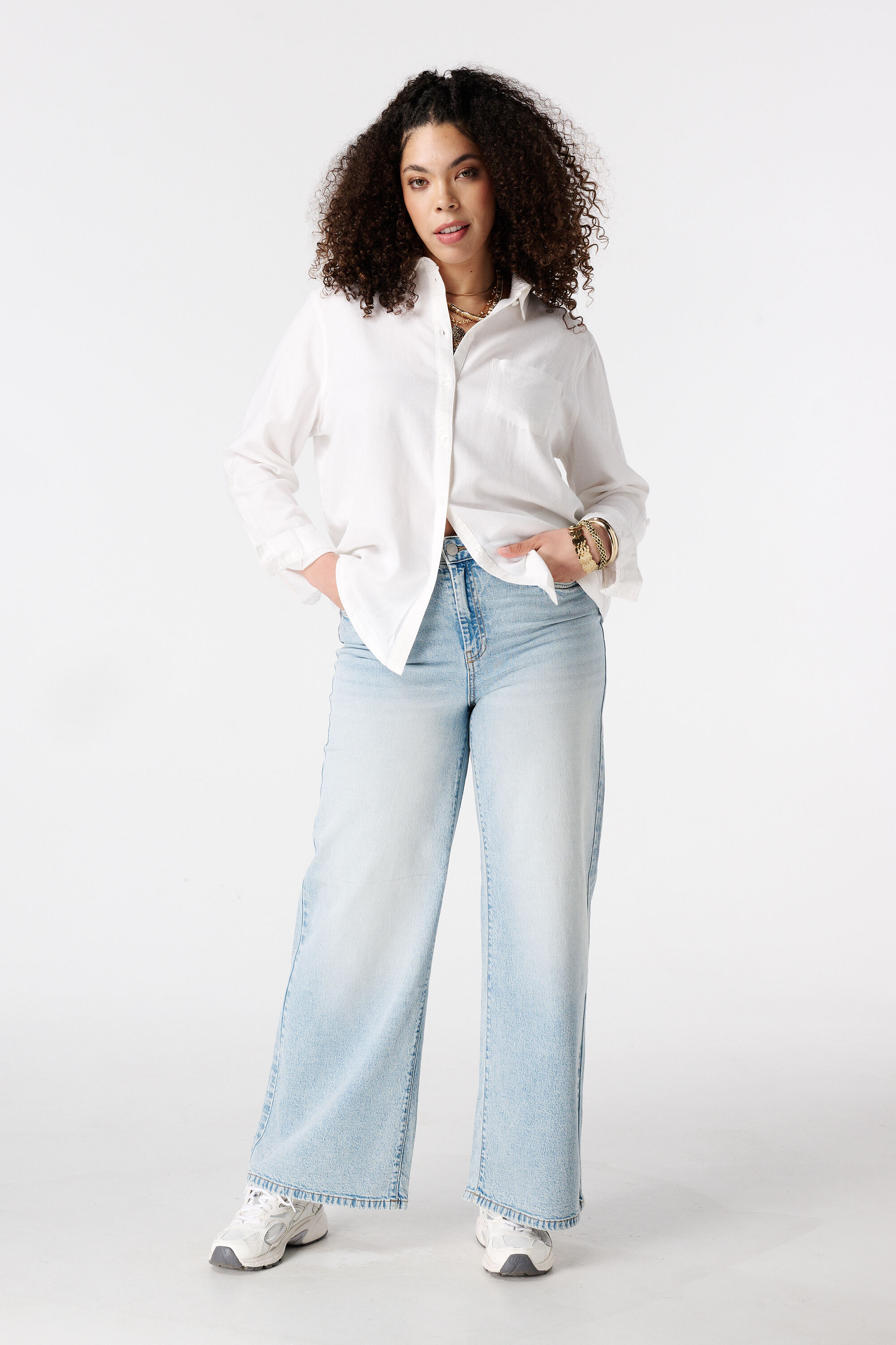 Weite Jeans mit hoher Taille