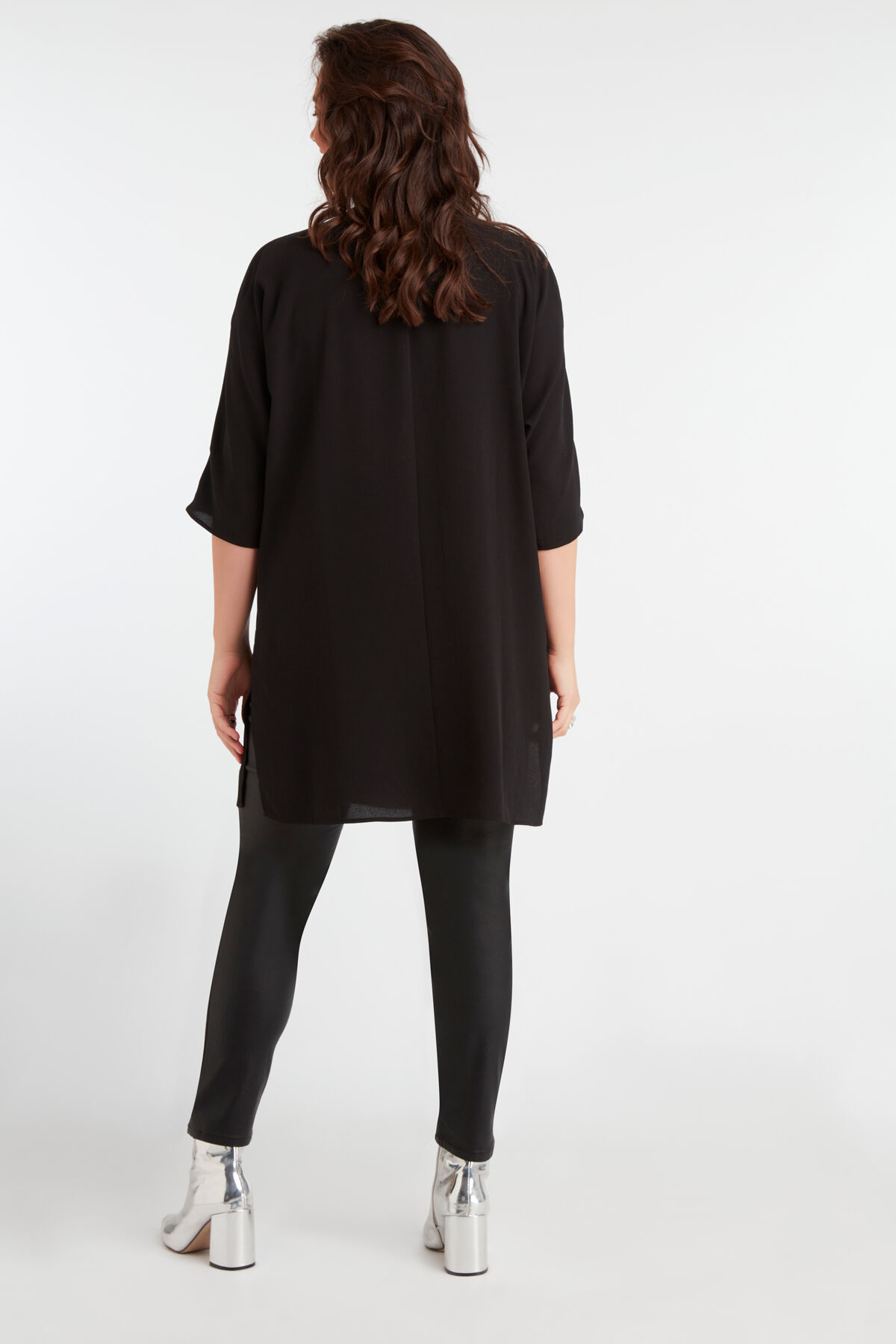 Bluse mit offenen Schultern image number 6