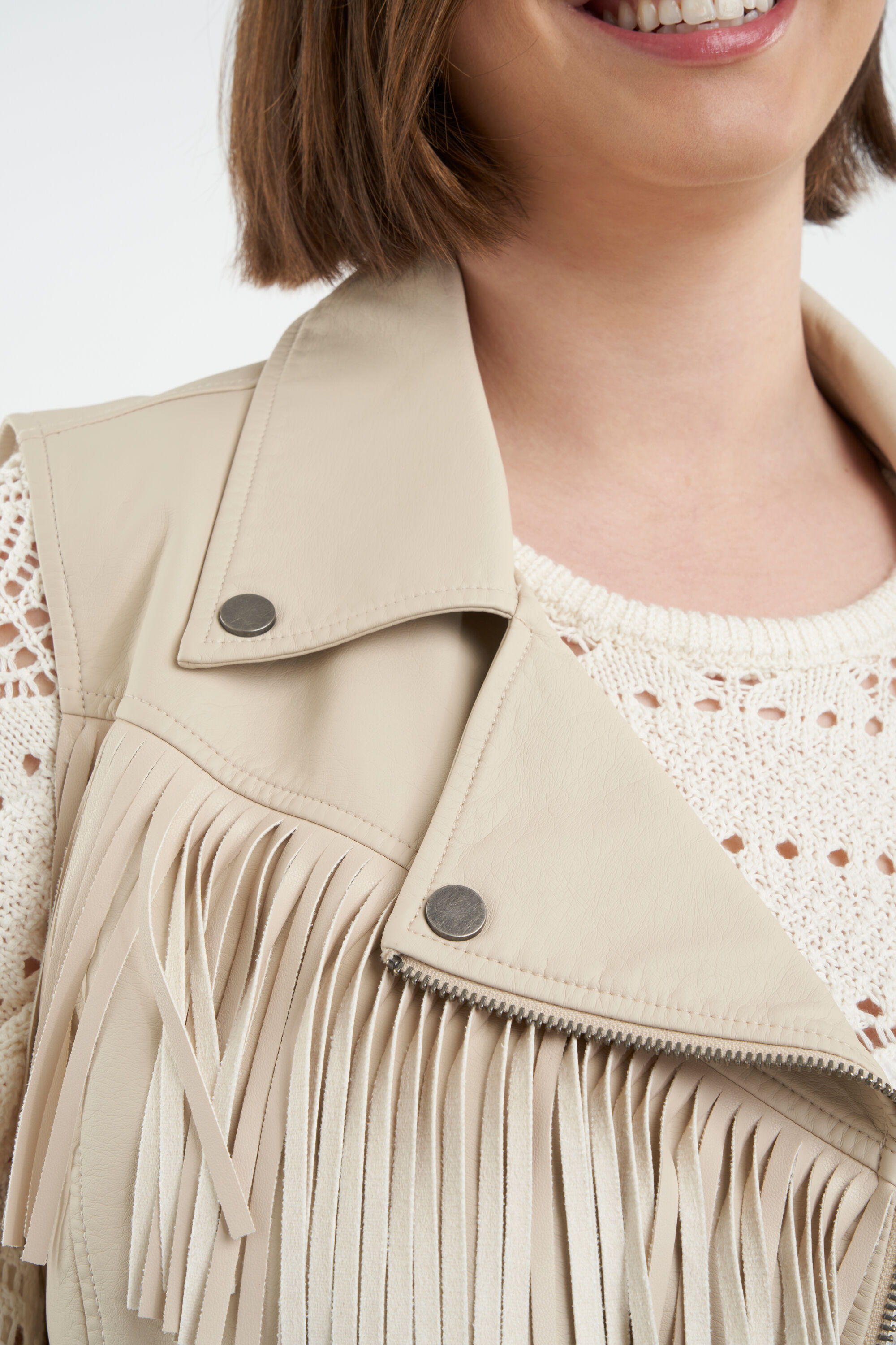 Kunstlederweste mit Fransen image number 4