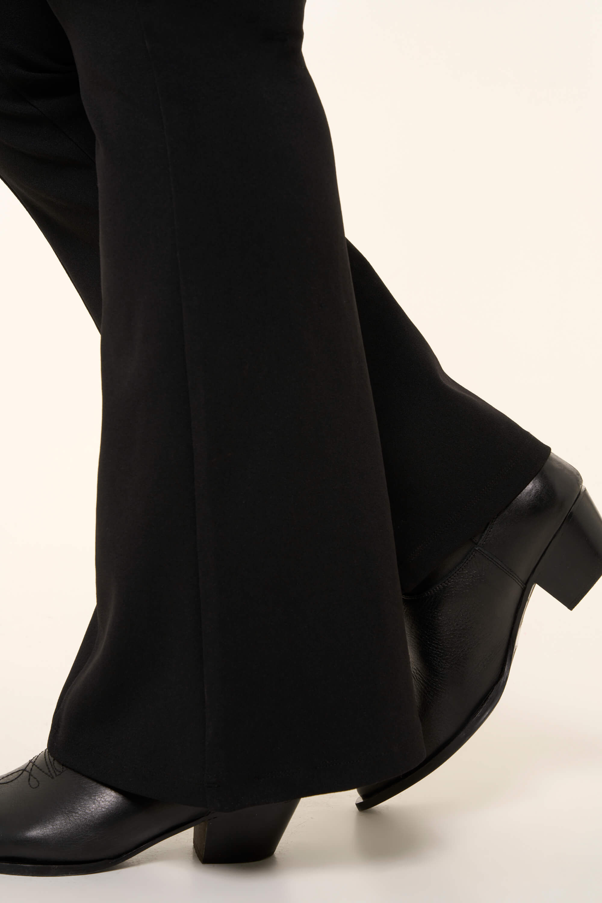 Ausgestellte Leggings  image number 5