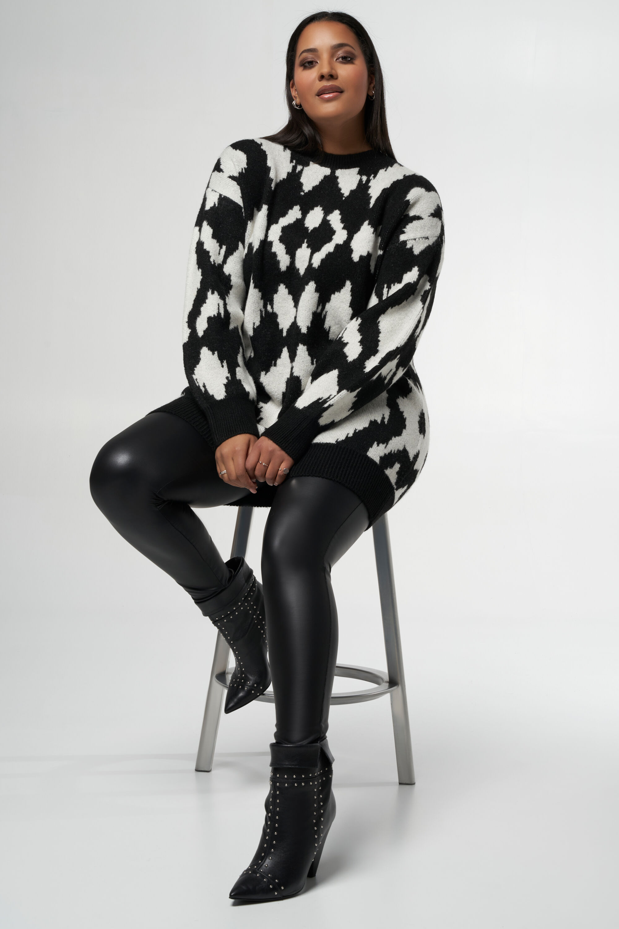 Strickpulli mit zweifarbigem Print image number 5