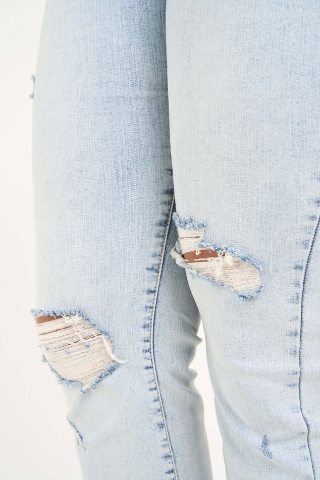 Jeans mit Destroyed-Detail image number 4
