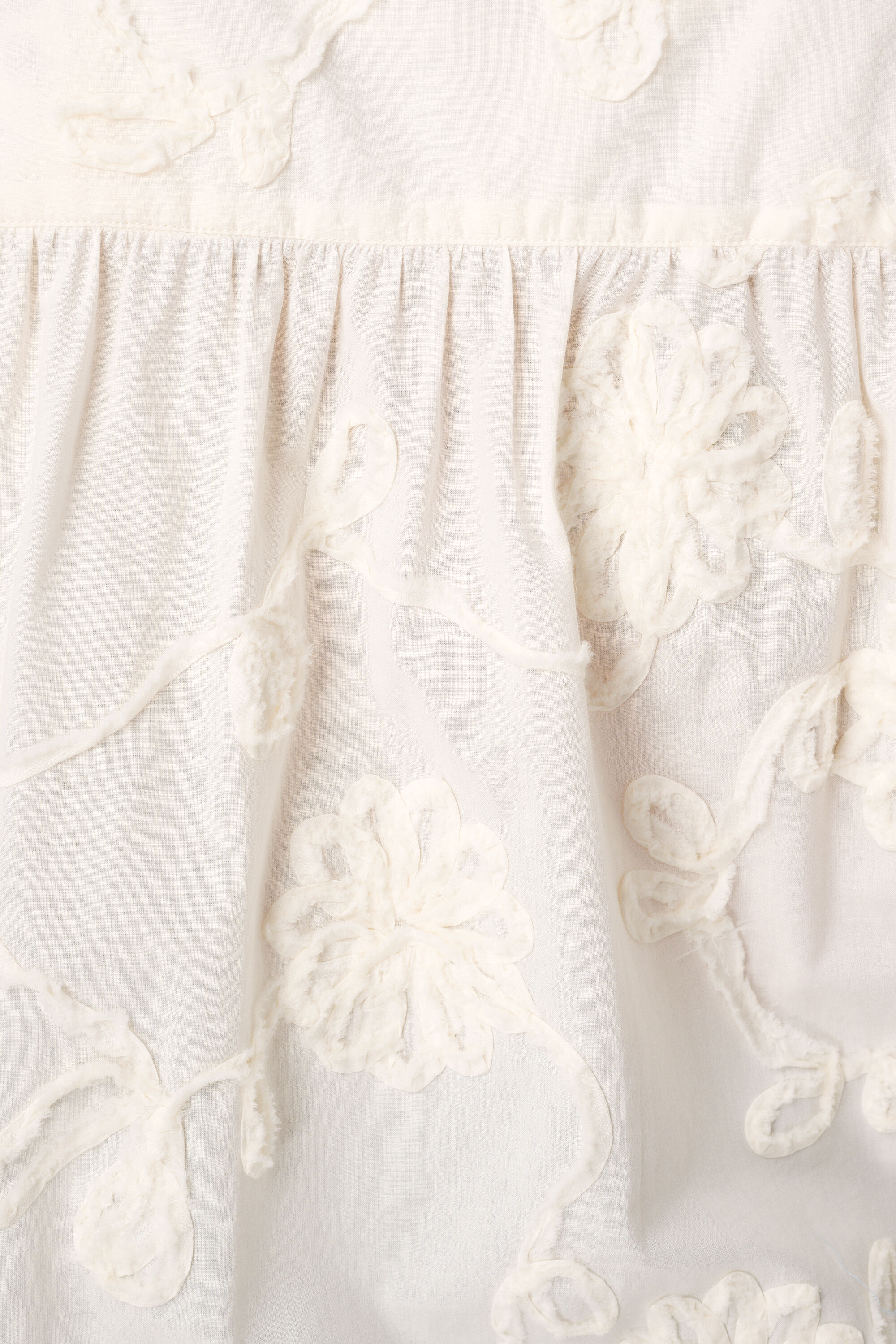 Bluse mit 3D-Blumenprint image number 6