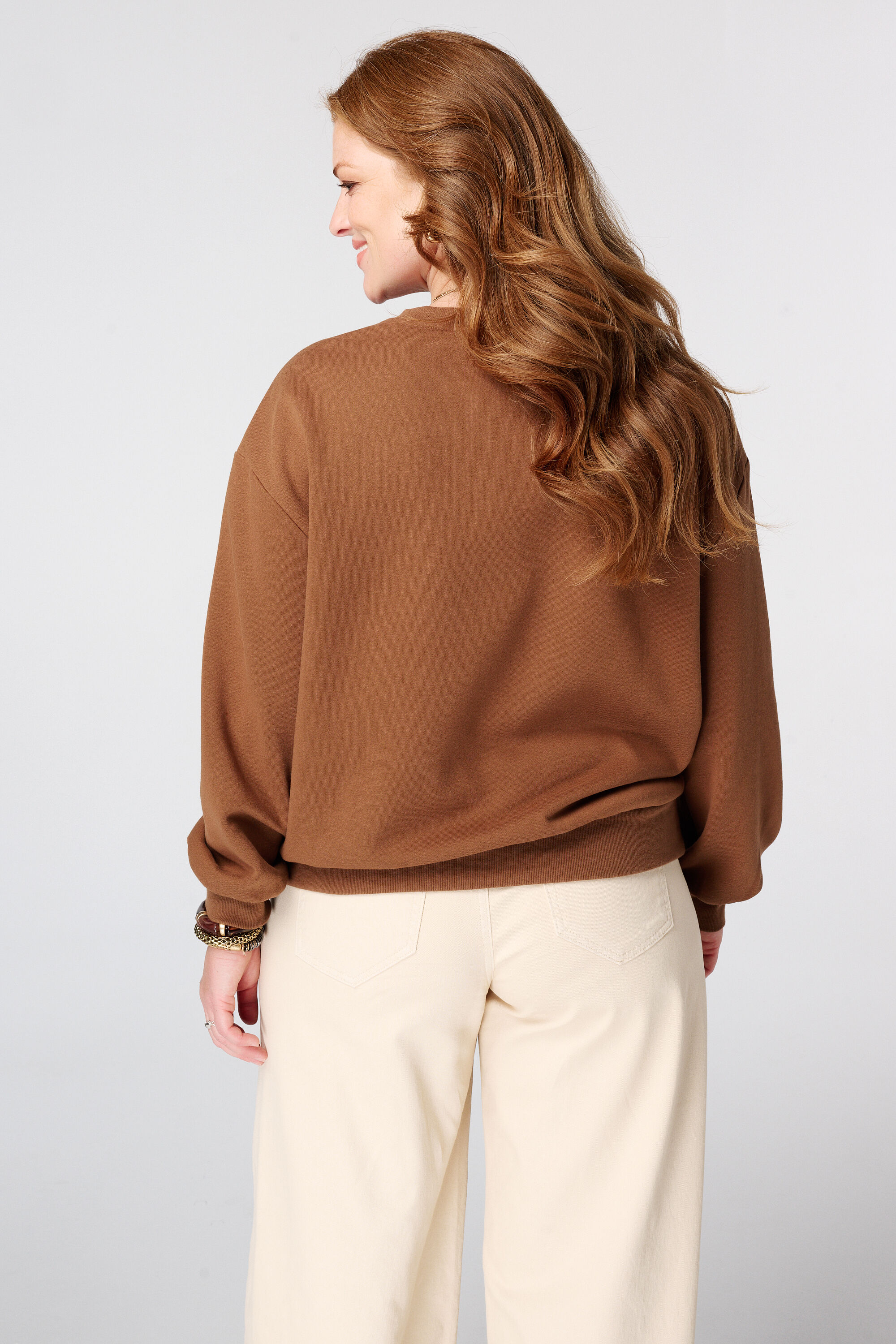 Sweatshirt mit Stickerei image number 3