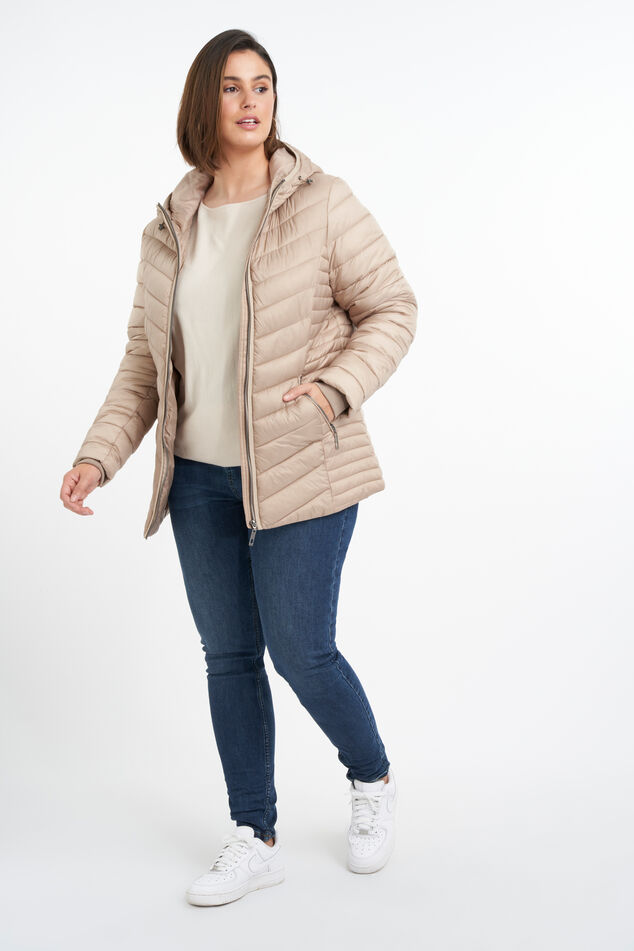 Leichte Übergangsjacke mit Kapuze image number 5