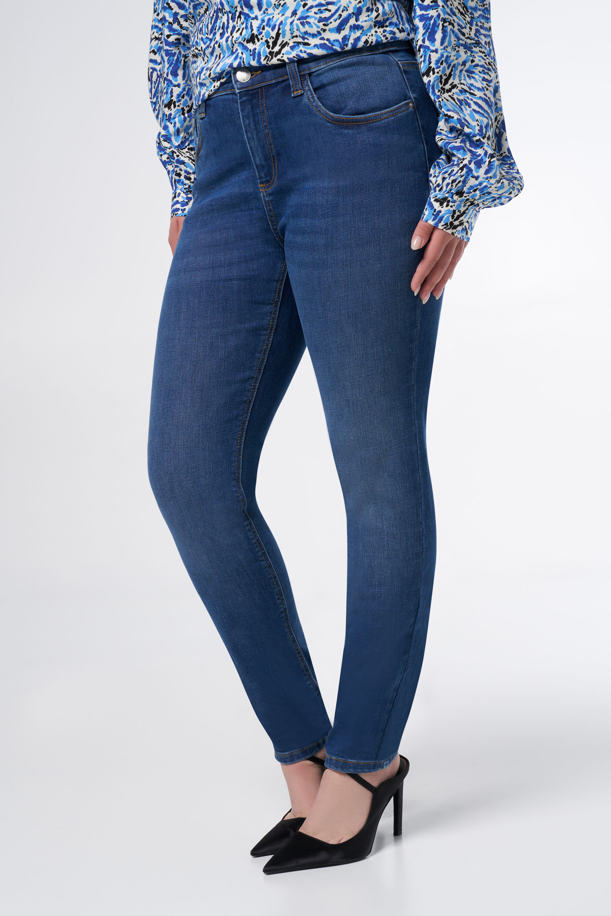 Slim-Leg-Jeans mit dehnen IRIS image number 5