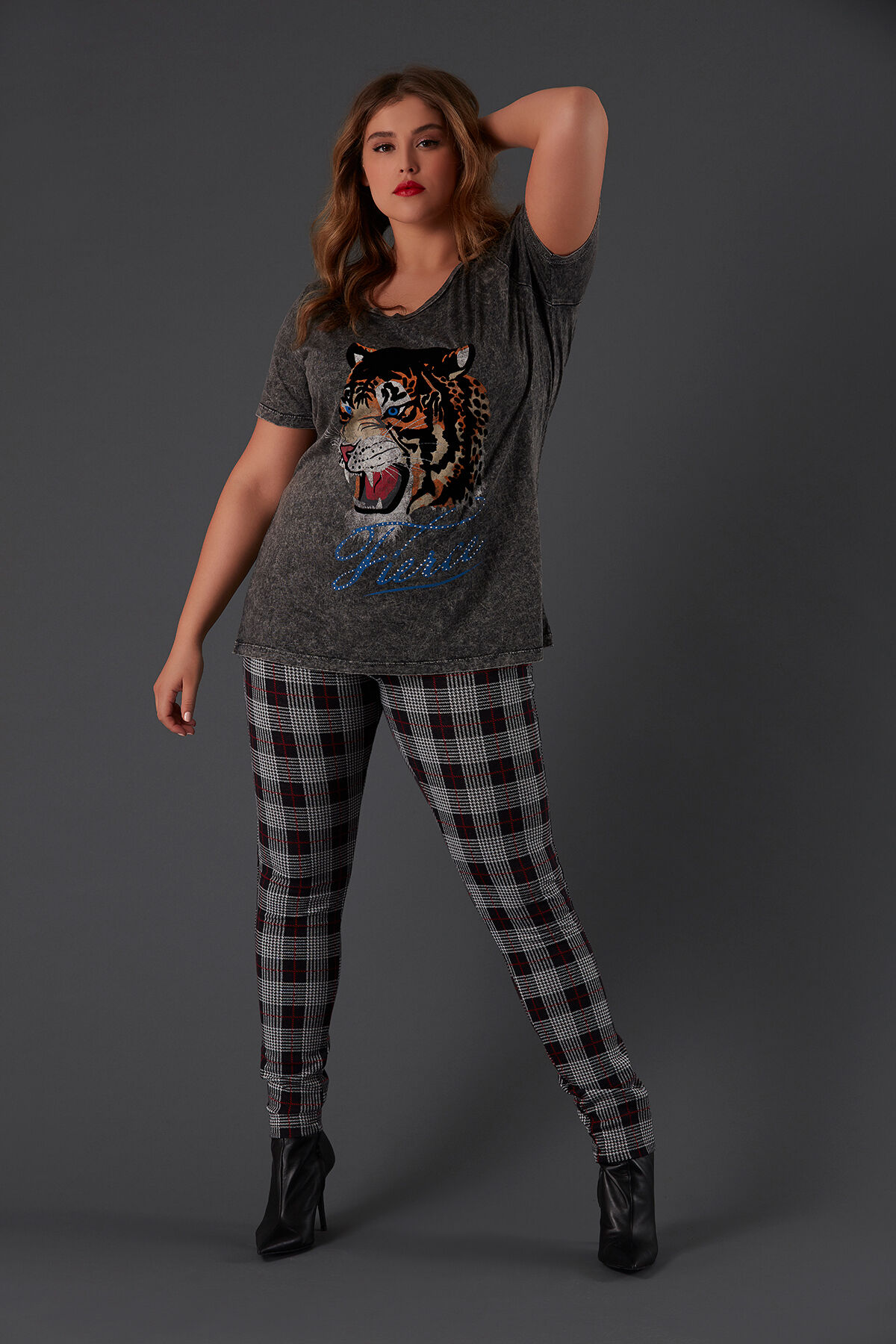 T-Shirt mit Tiger-Print image number 3