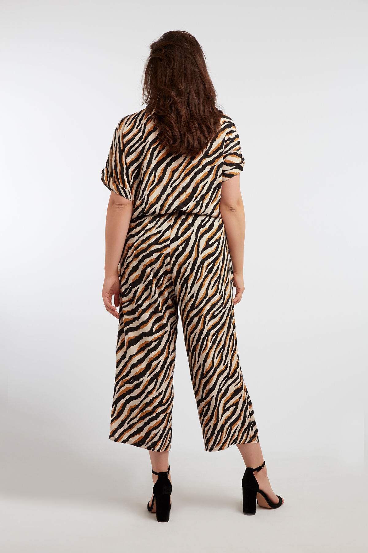 Jumpsuit mit Animal-Print image number 6