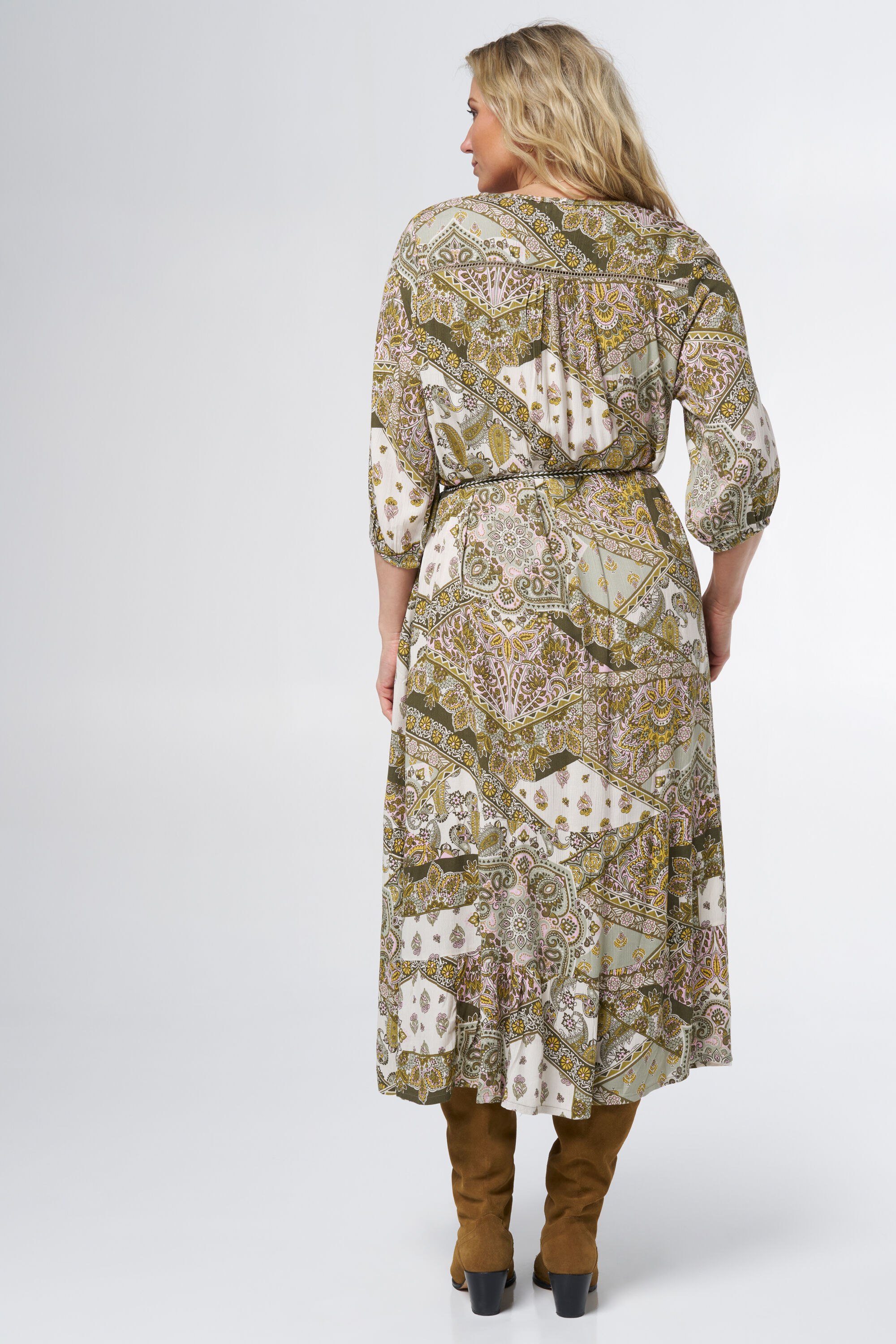 Kleid mit Aufdruck image number 3