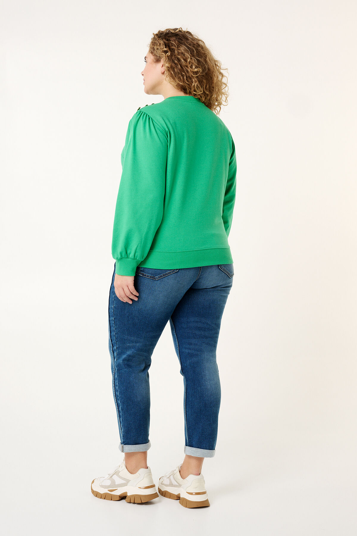 Pull "Paris" et des d&eacute;tails de boutons sur l'&eacute;paule image number 3