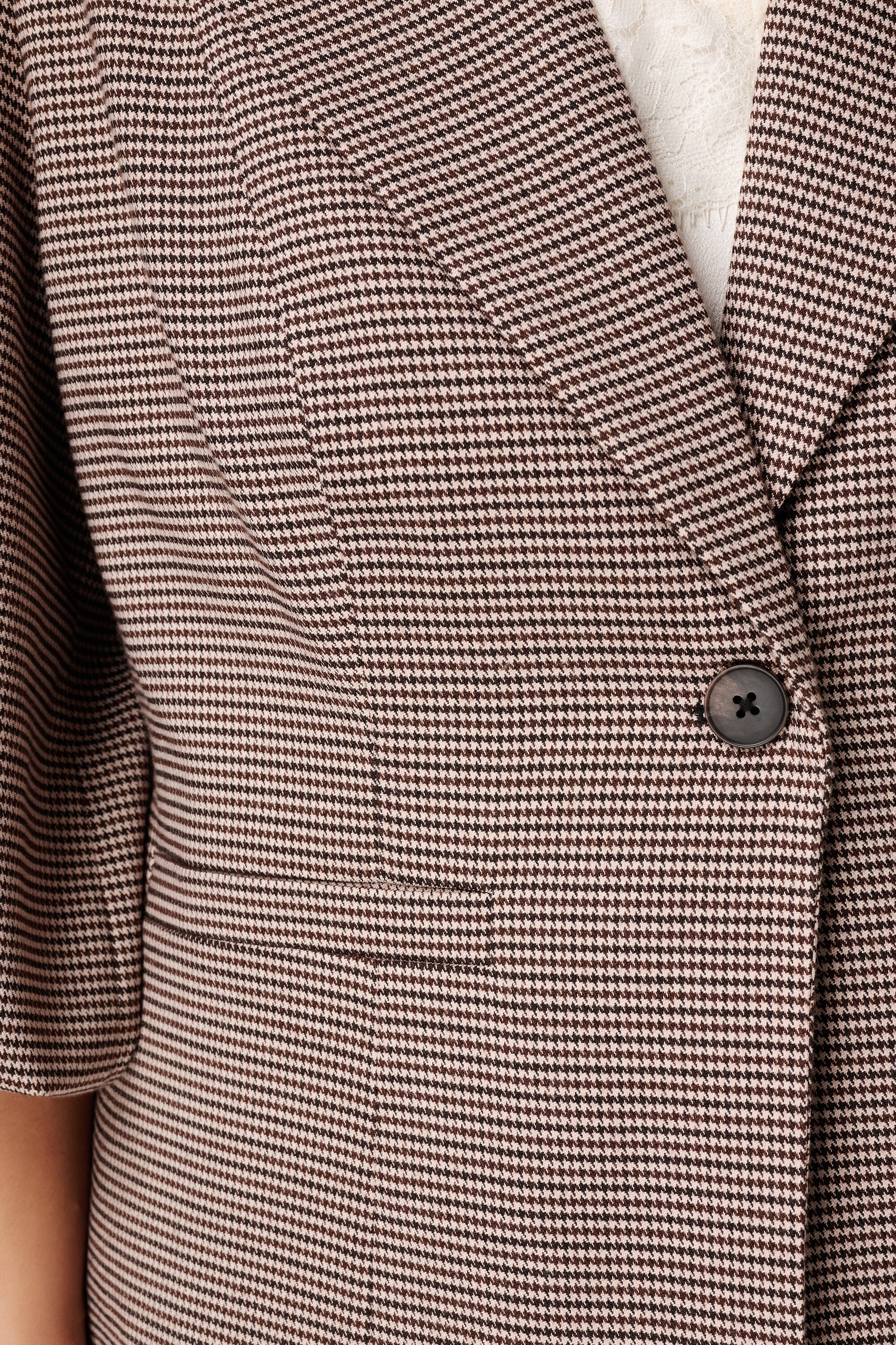 Karierte Bluse mit Puff&auml;rmeln image number 4