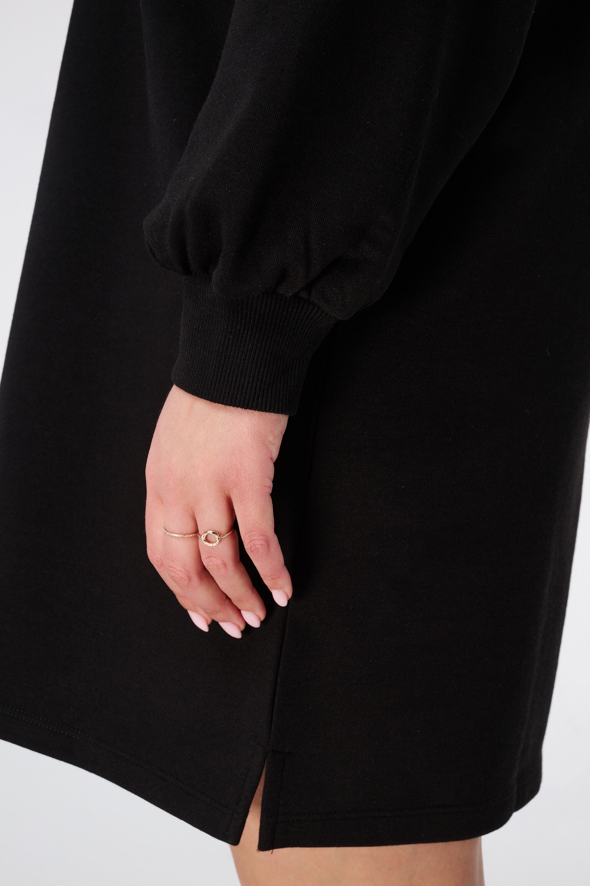 Locker sitzendes Sweatkleid mit Text-Print image number 5