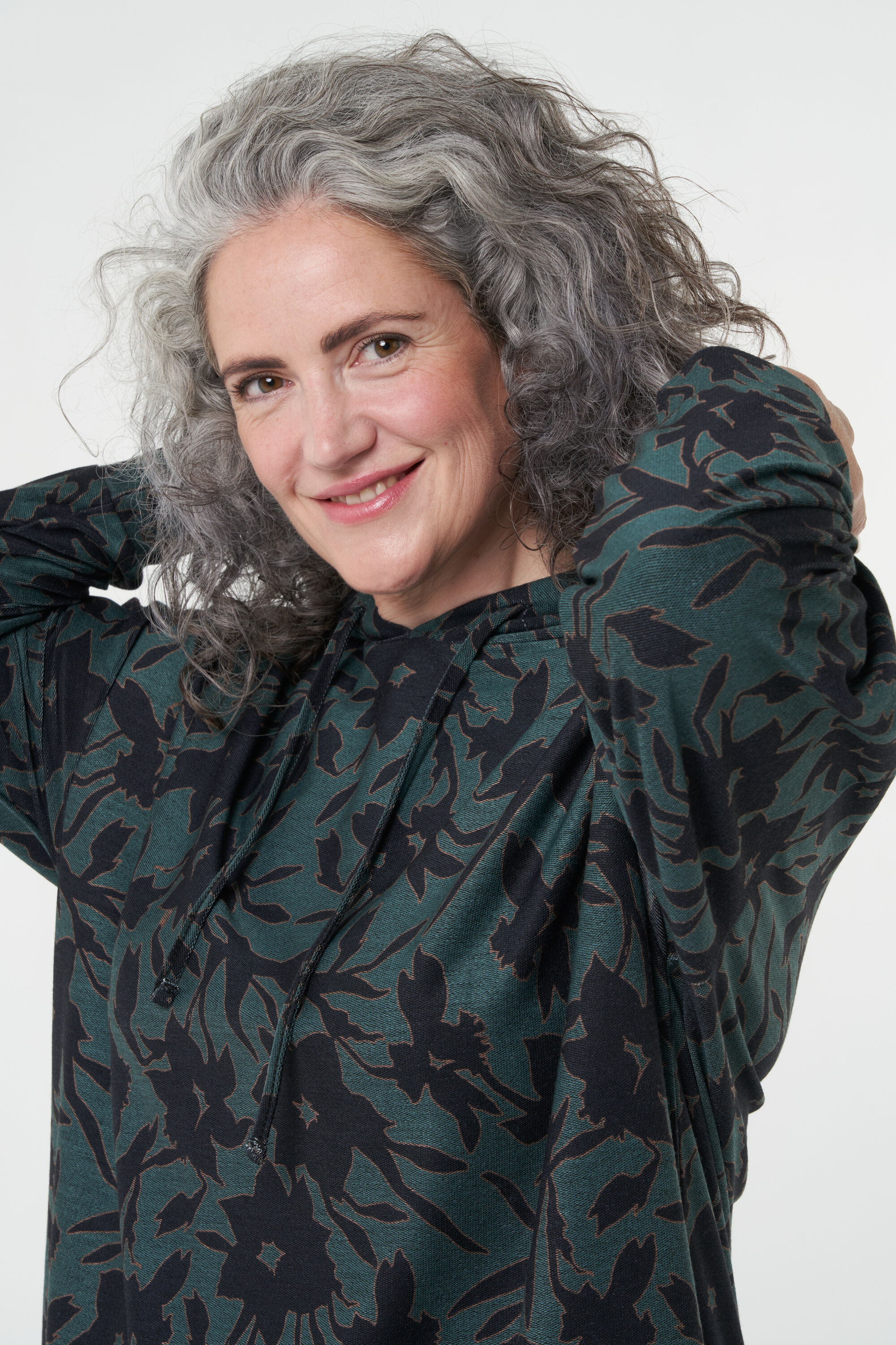 Pulloverkleid mit Kapuze image number 0