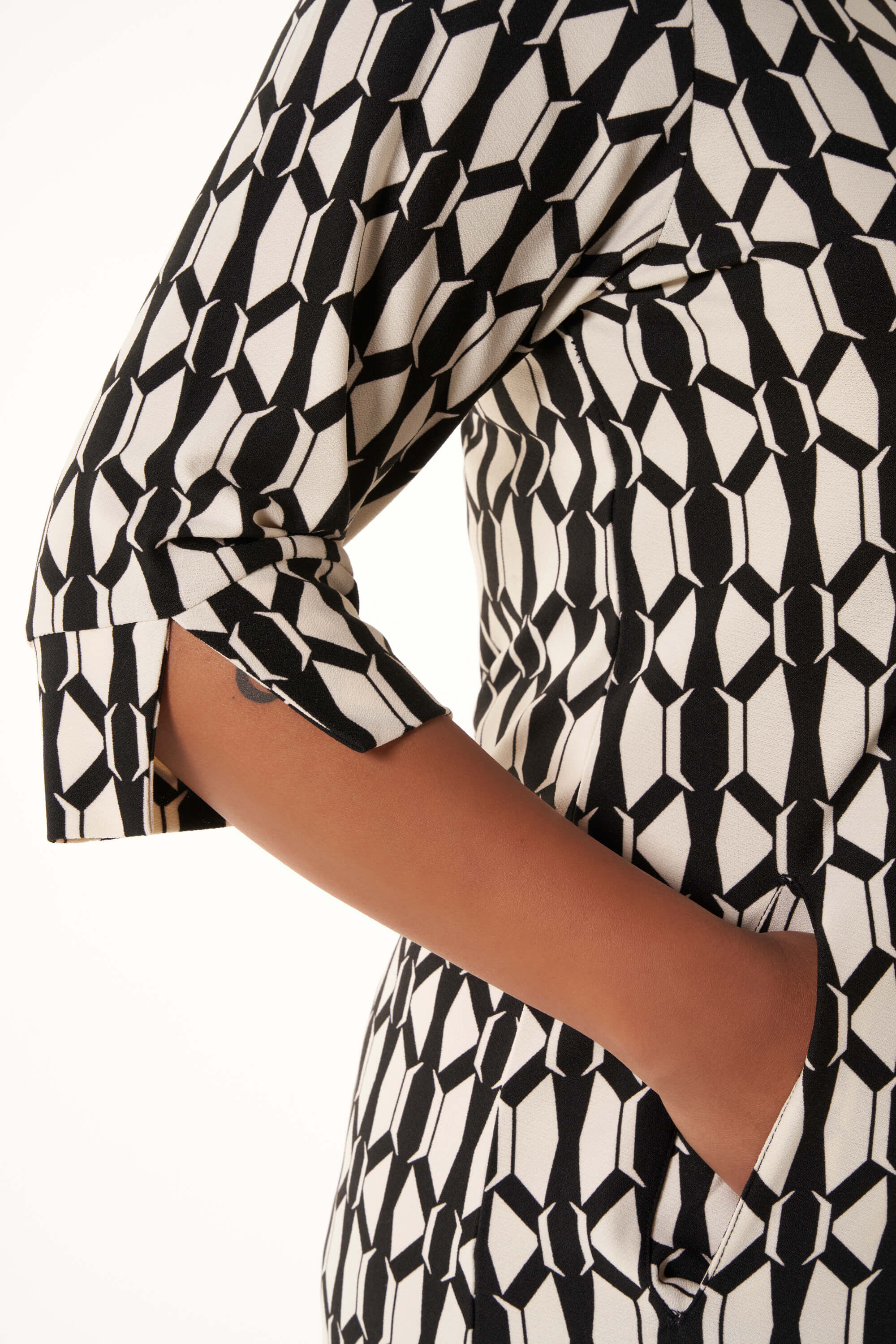 Kleid mit Taschen  image number 4